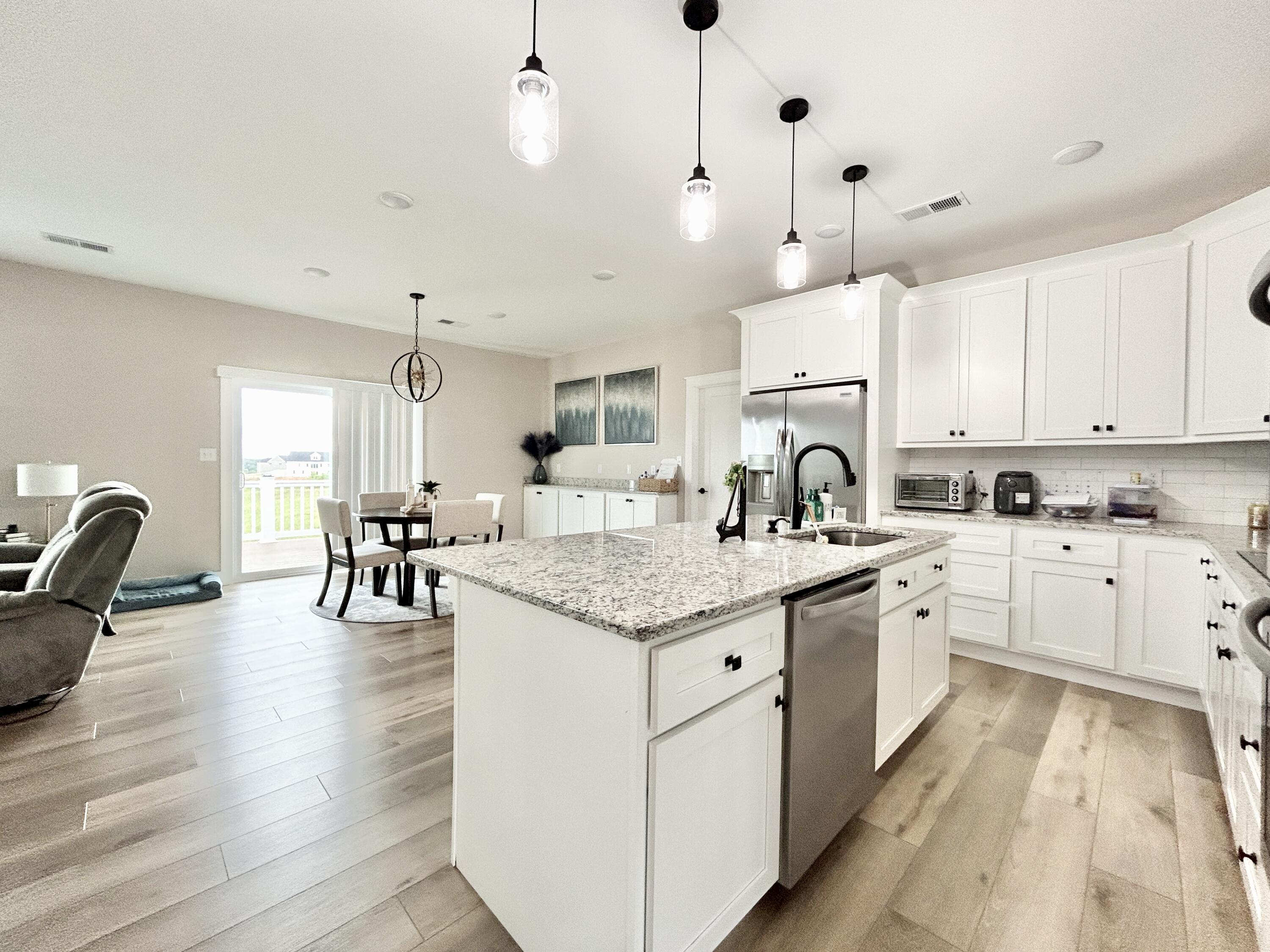 100 Sunrise Path Property Photo 18