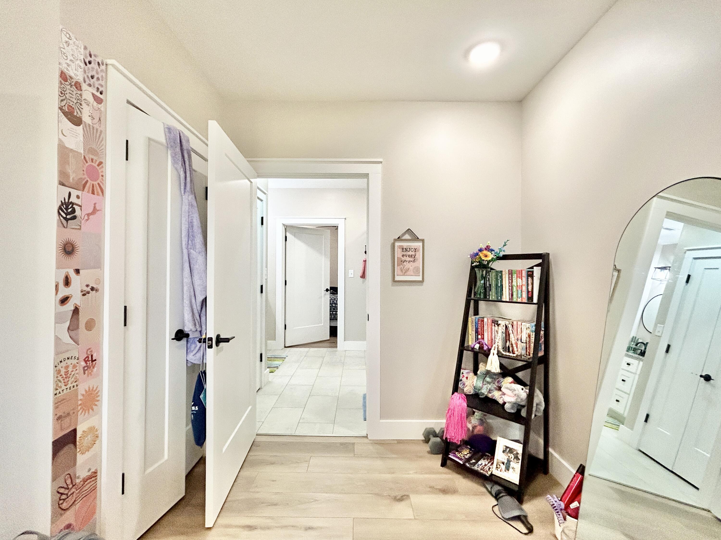 100 Sunrise Path Property Photo 28