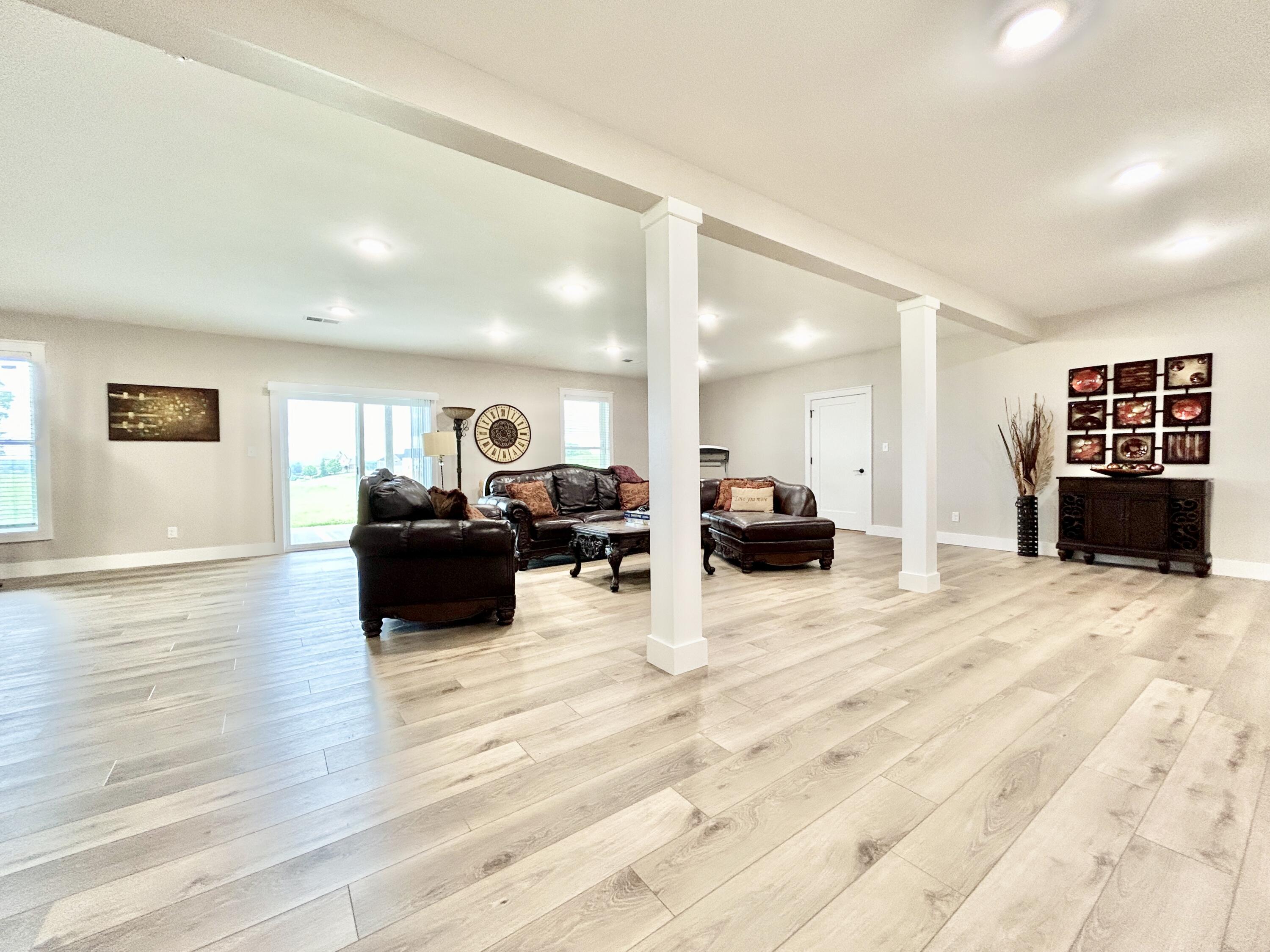 100 Sunrise Path Property Photo 32