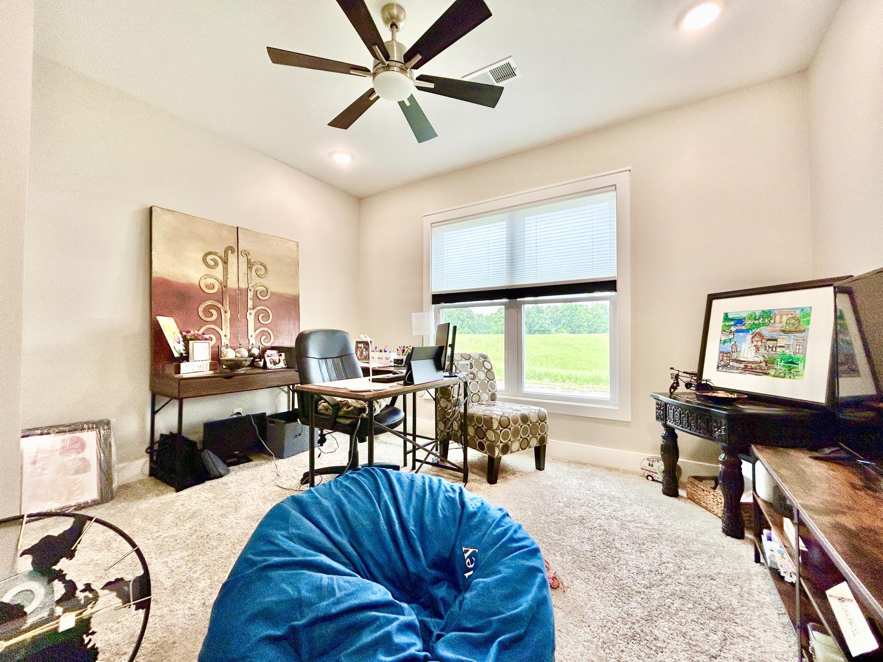 100 Sunrise Path Property Photo 43