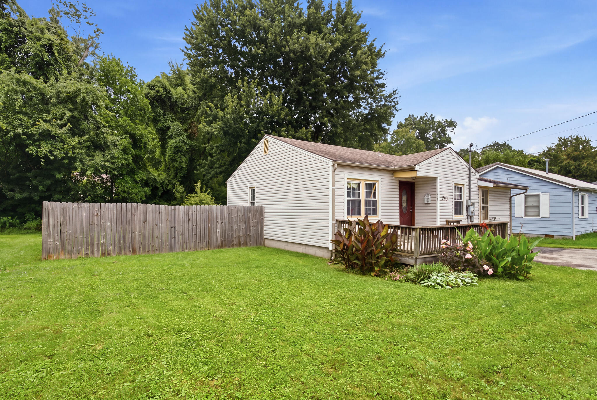 205 Dinsmore Street Property Photo 4