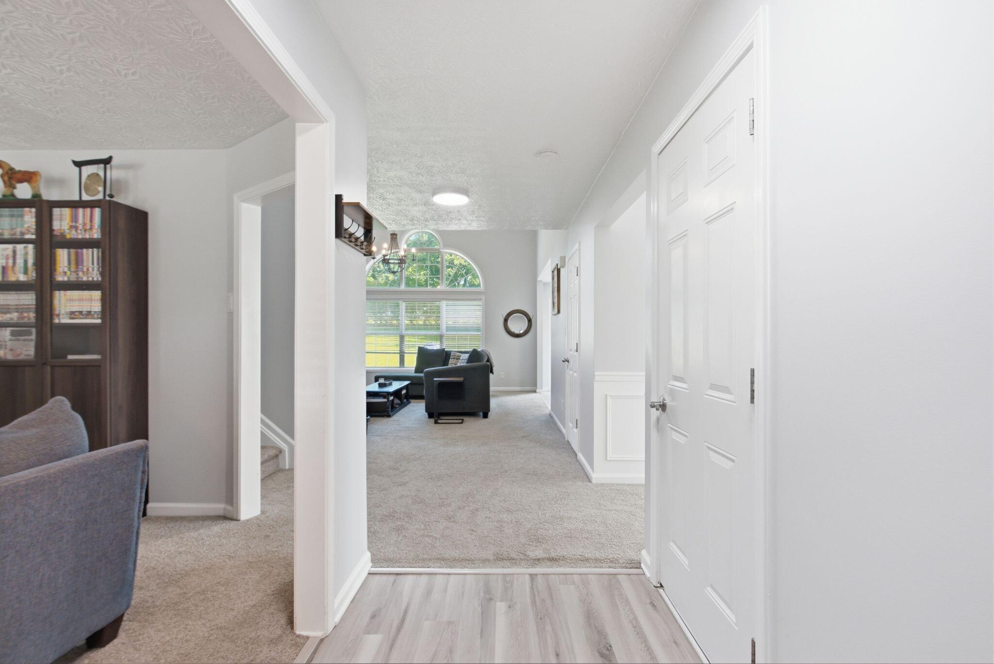 865 White Wood Flat Property Photo 4