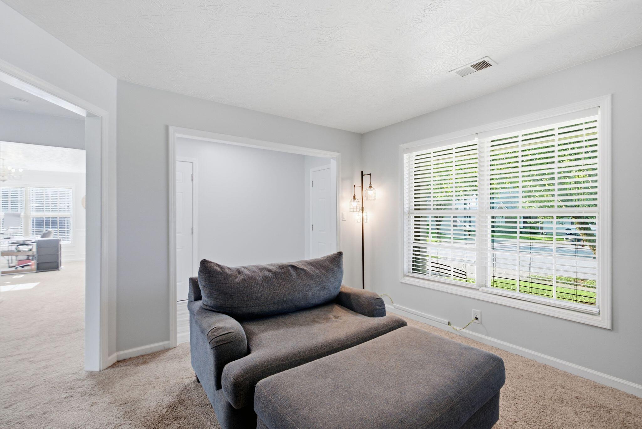 865 White Wood Flat Property Photo 6
