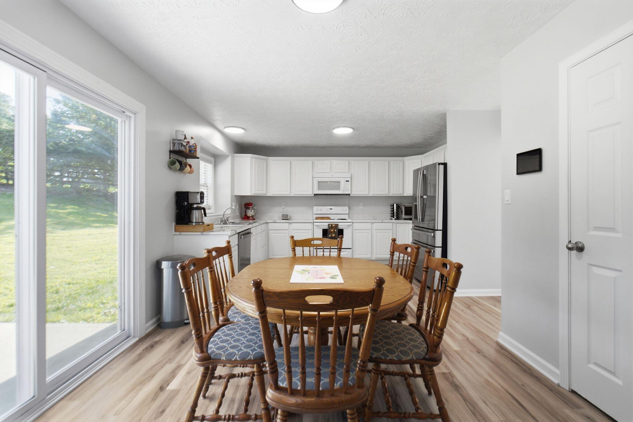 865 White Wood Flat Property Photo 13