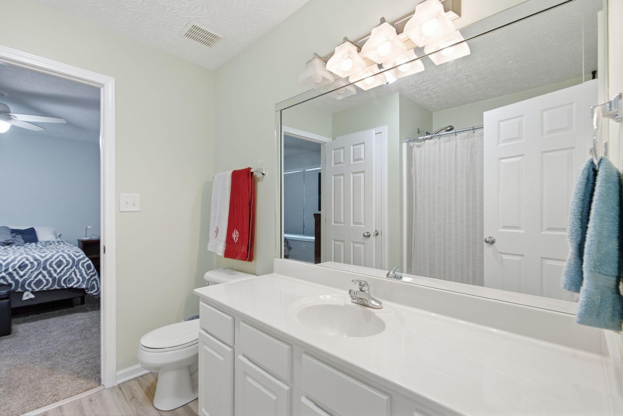 865 White Wood Flat Property Photo 22