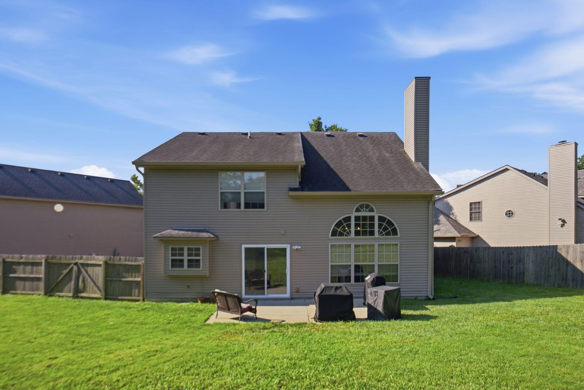 865 White Wood Flat Property Photo 32