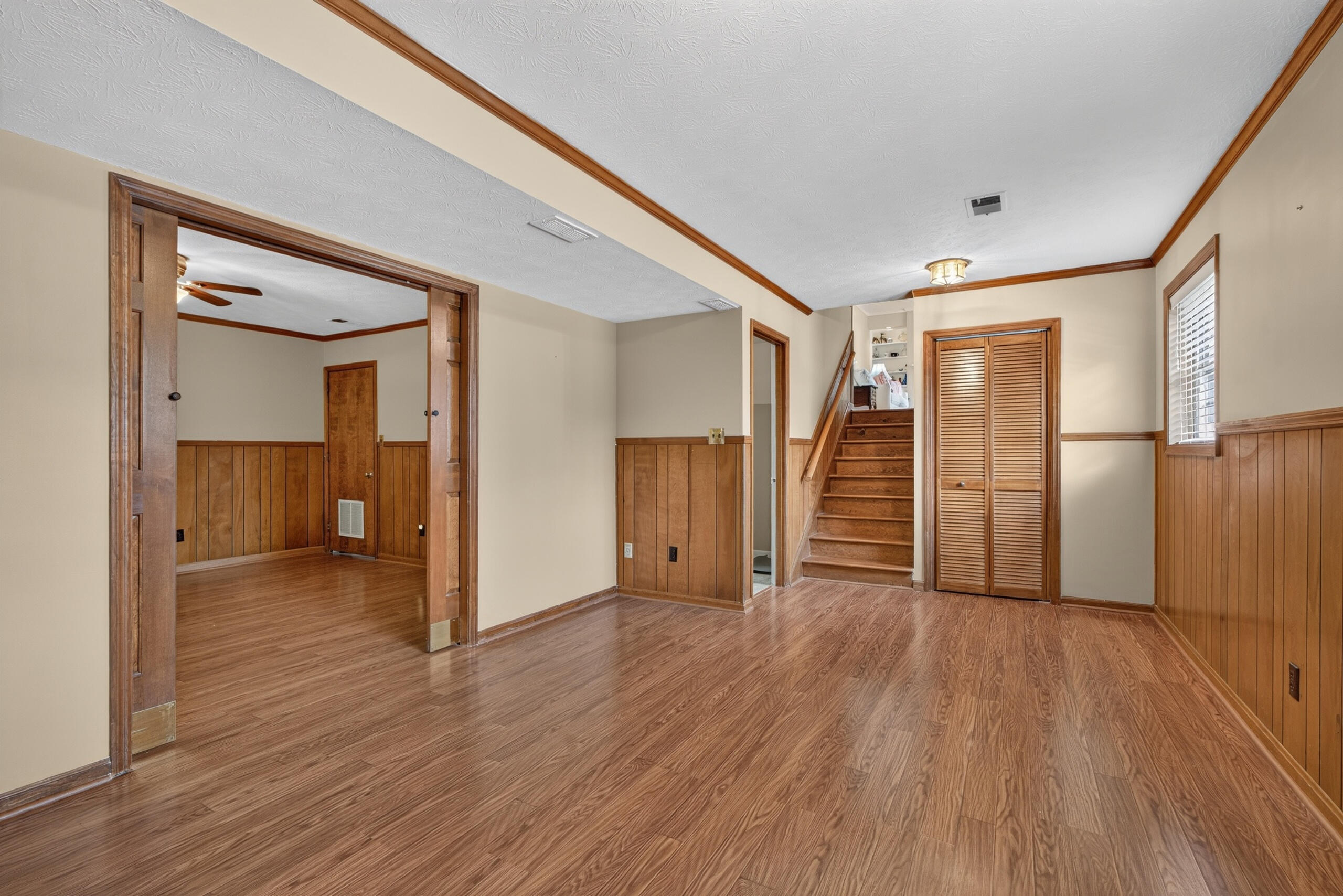 916 Edgewater Drive Property Photo 29