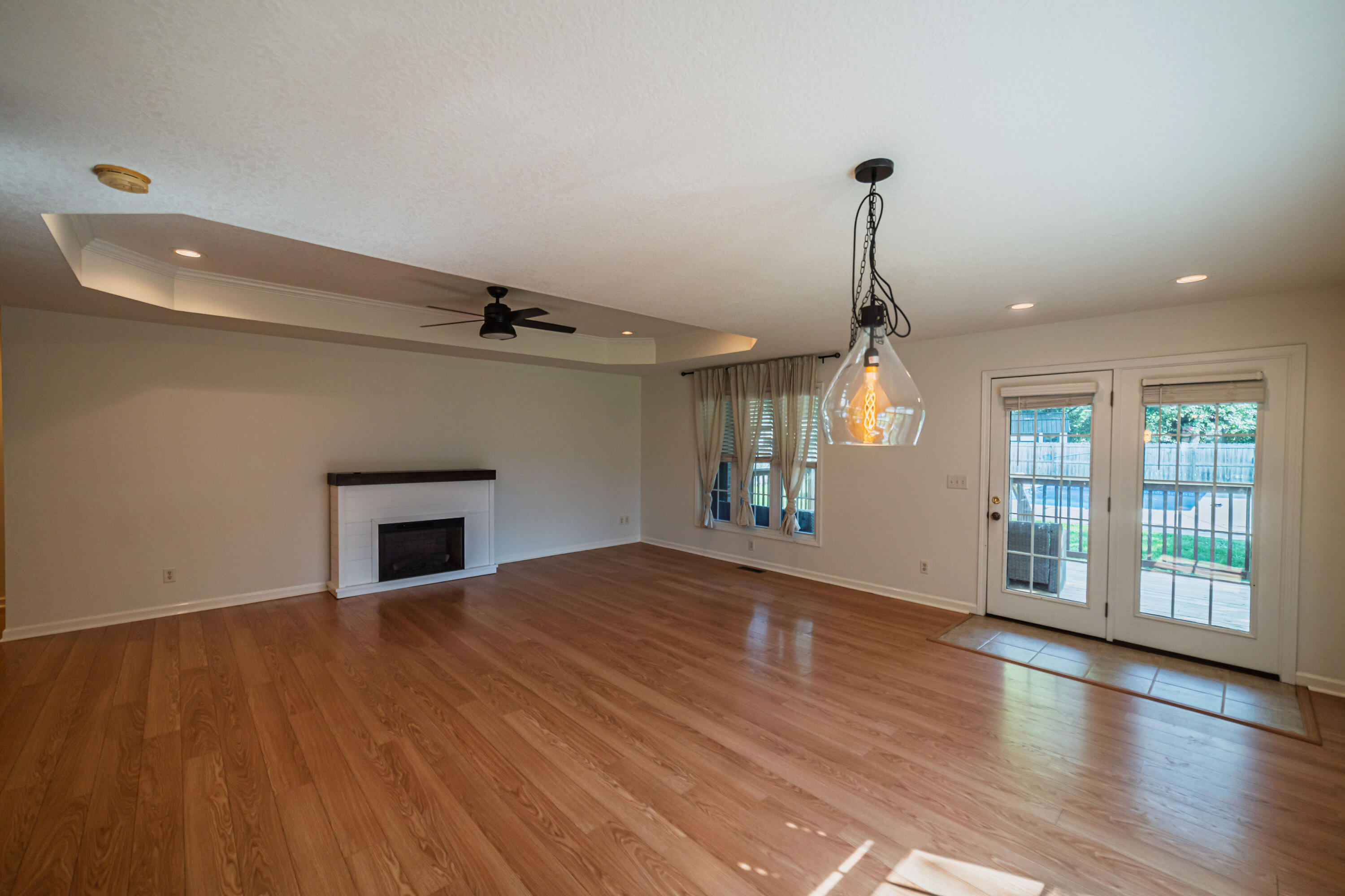 7045 Foxborough Lane Property Photo 10