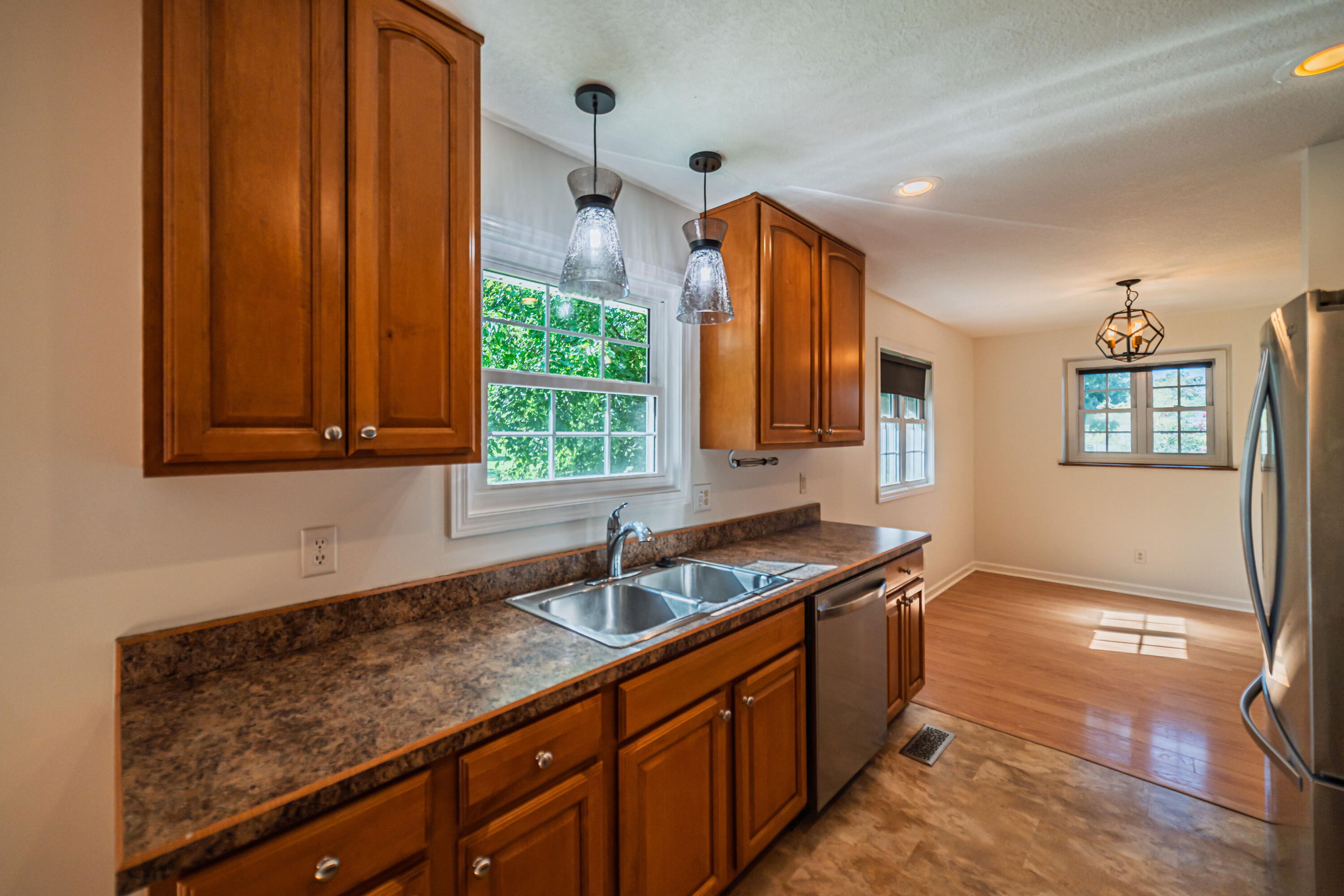 7045 Foxborough Lane Property Photo 12