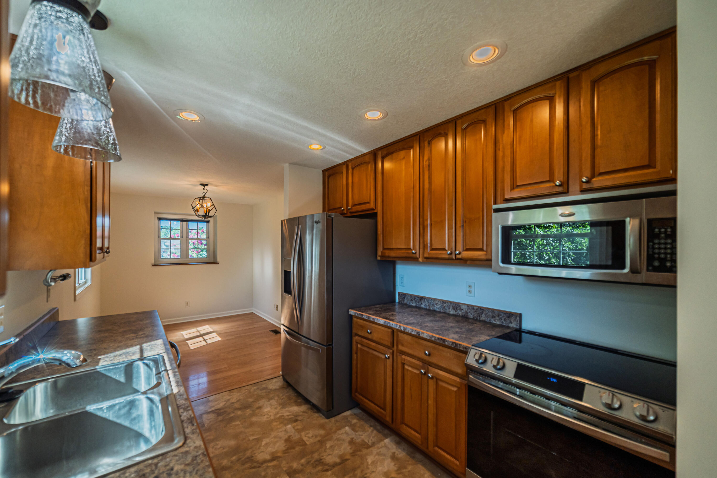 7045 Foxborough Lane Property Photo 14
