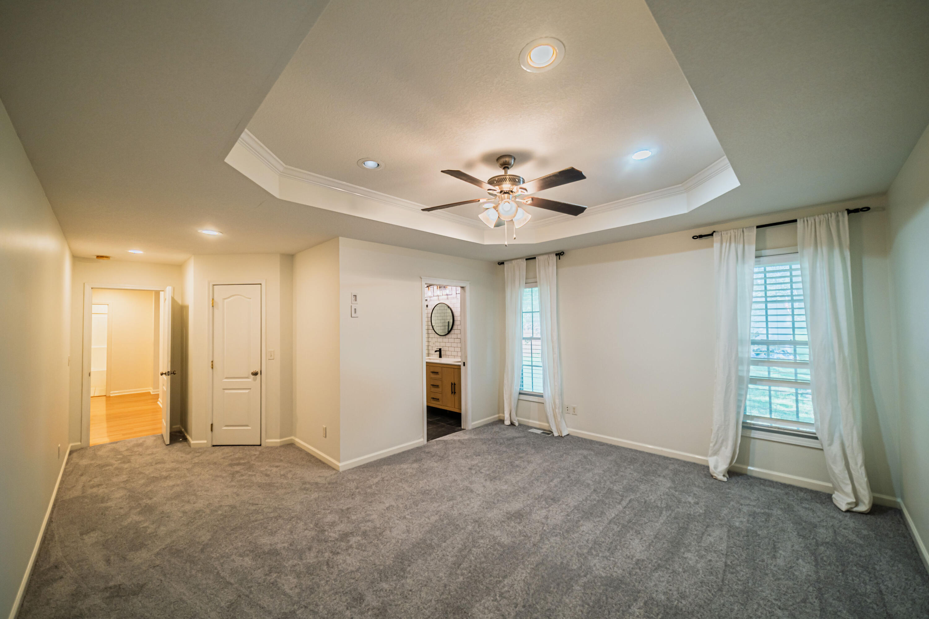7045 Foxborough Lane Property Photo 18