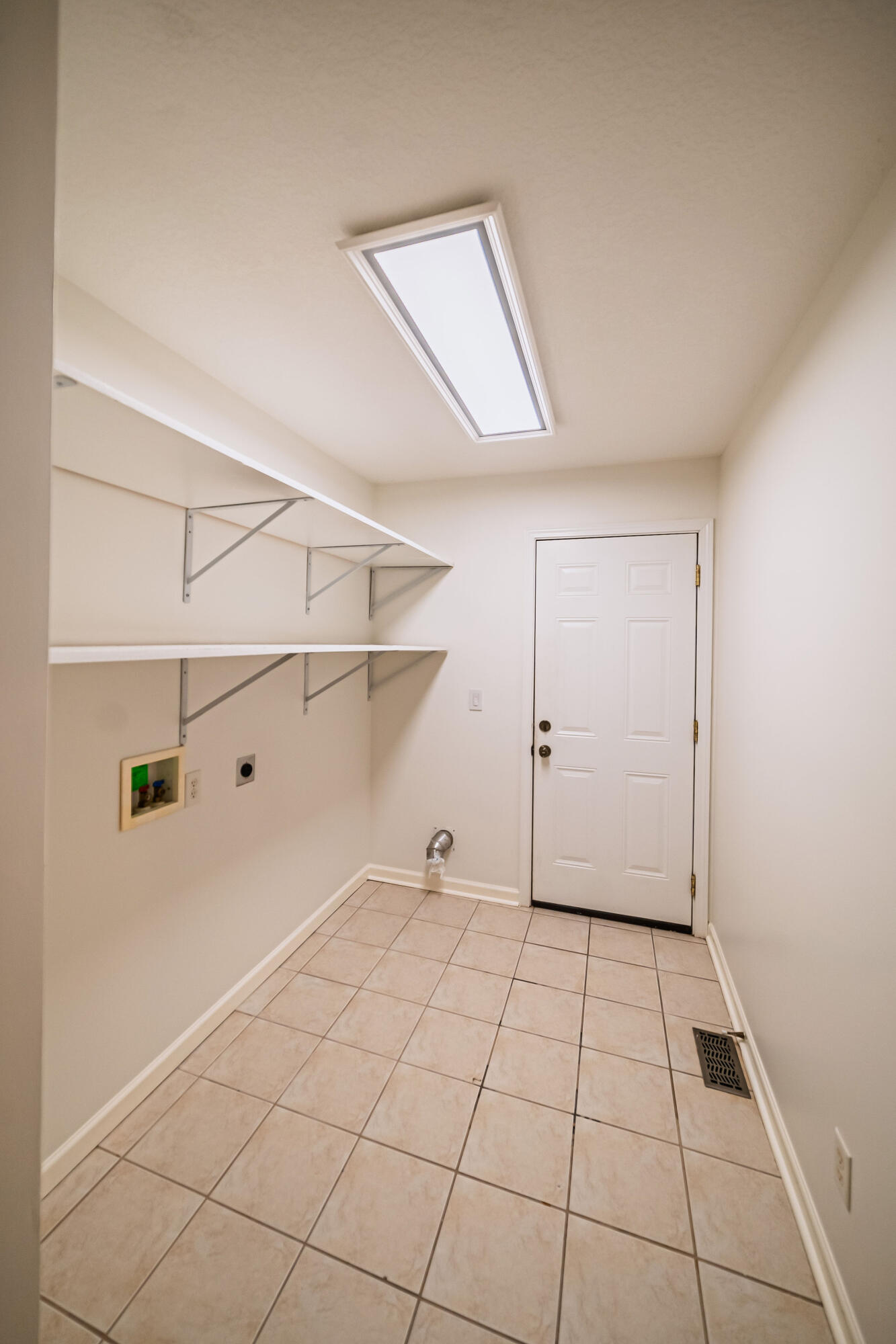 7045 Foxborough Lane Property Photo 26