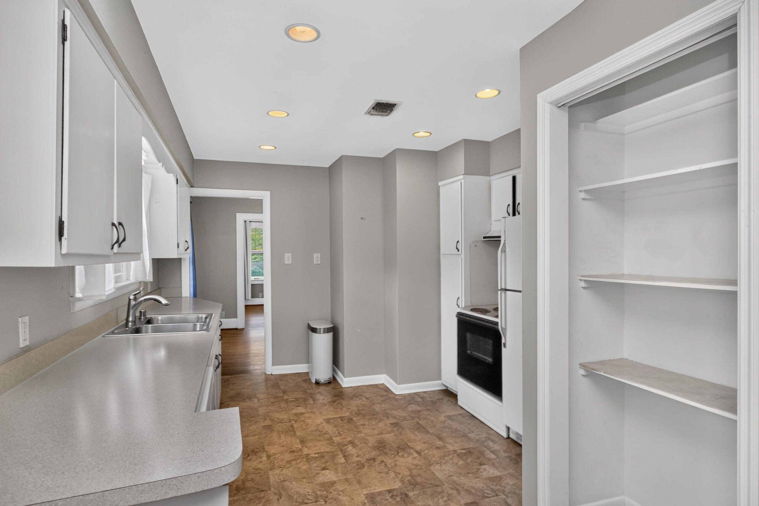 143 Penmoken Park Property Photo 18