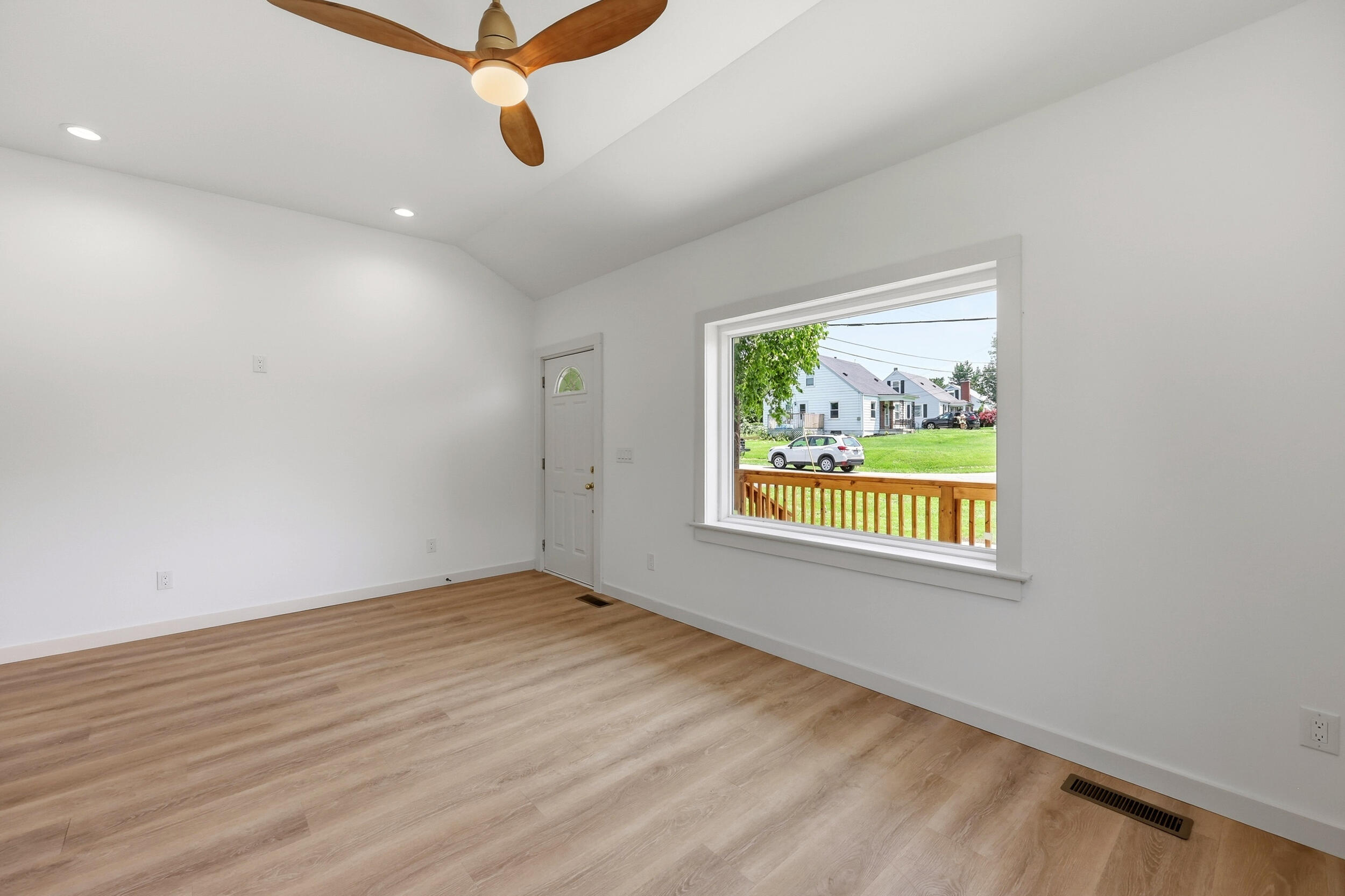 851 Hilltop Road Property Photo 6