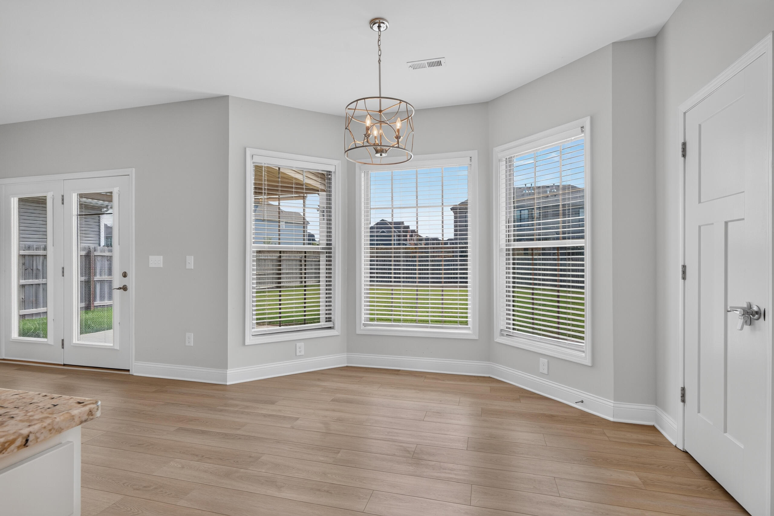 2291 Calendula Road Property Photo 17