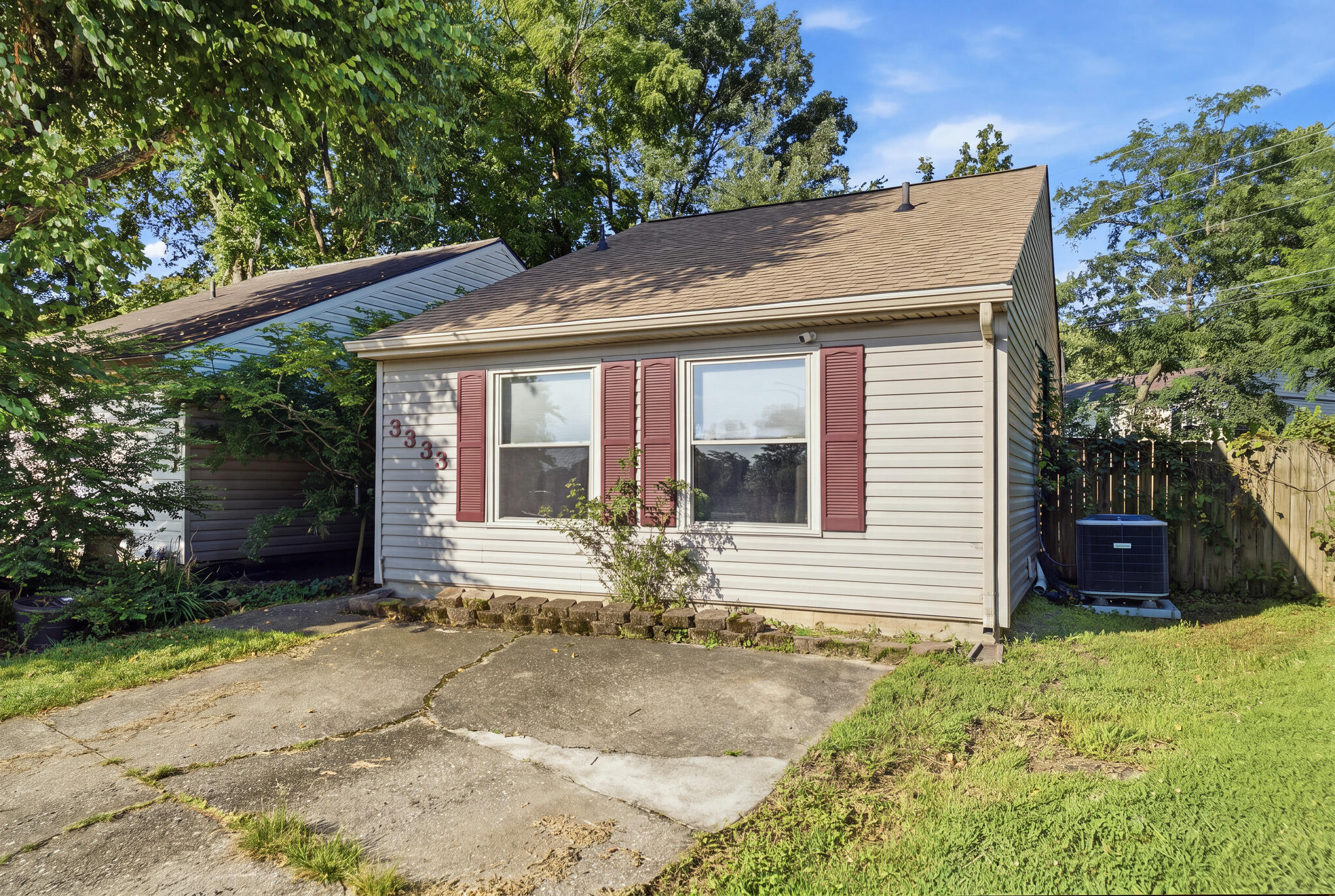 3333 Royal Wood Road Property Photo 2