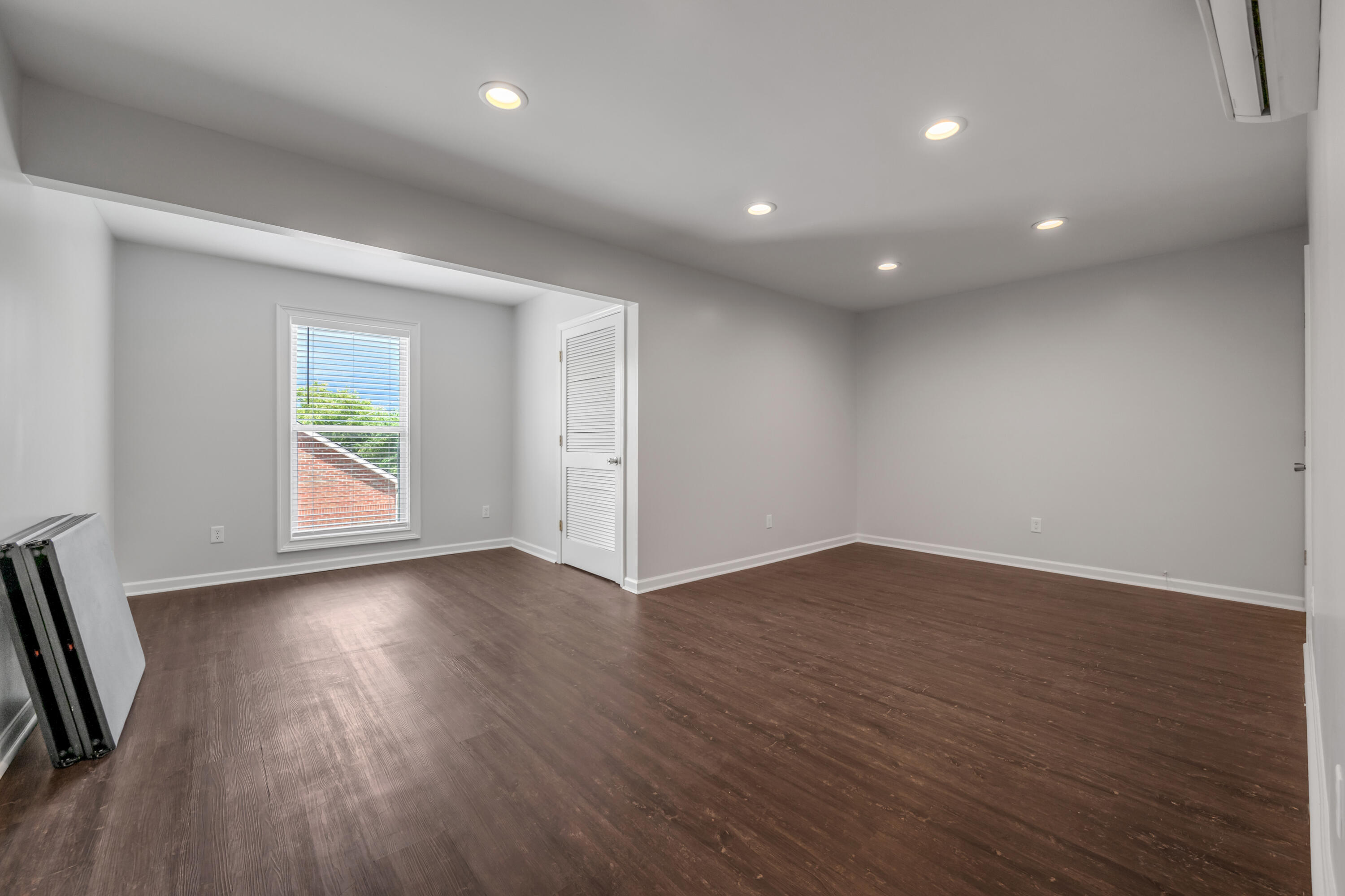128 Dennis Drive Property Photo 8