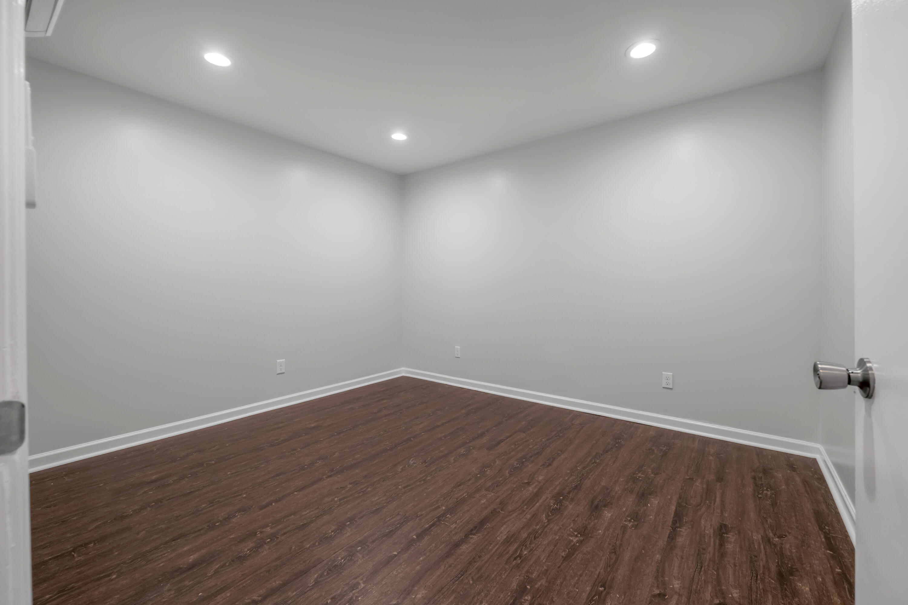 128 Dennis Drive Property Photo 9