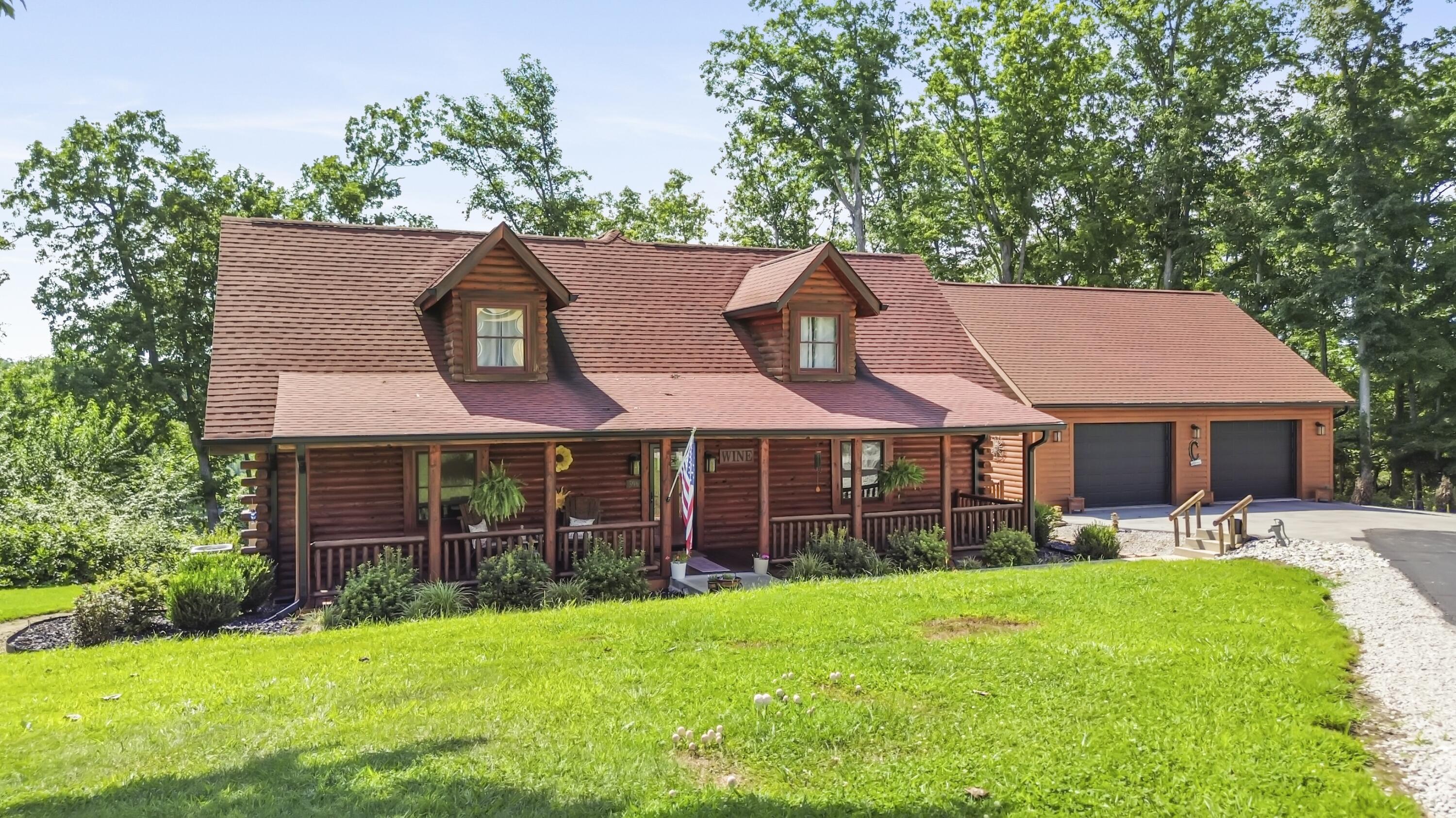 396 Laurel Wood Drive Property Photo 4