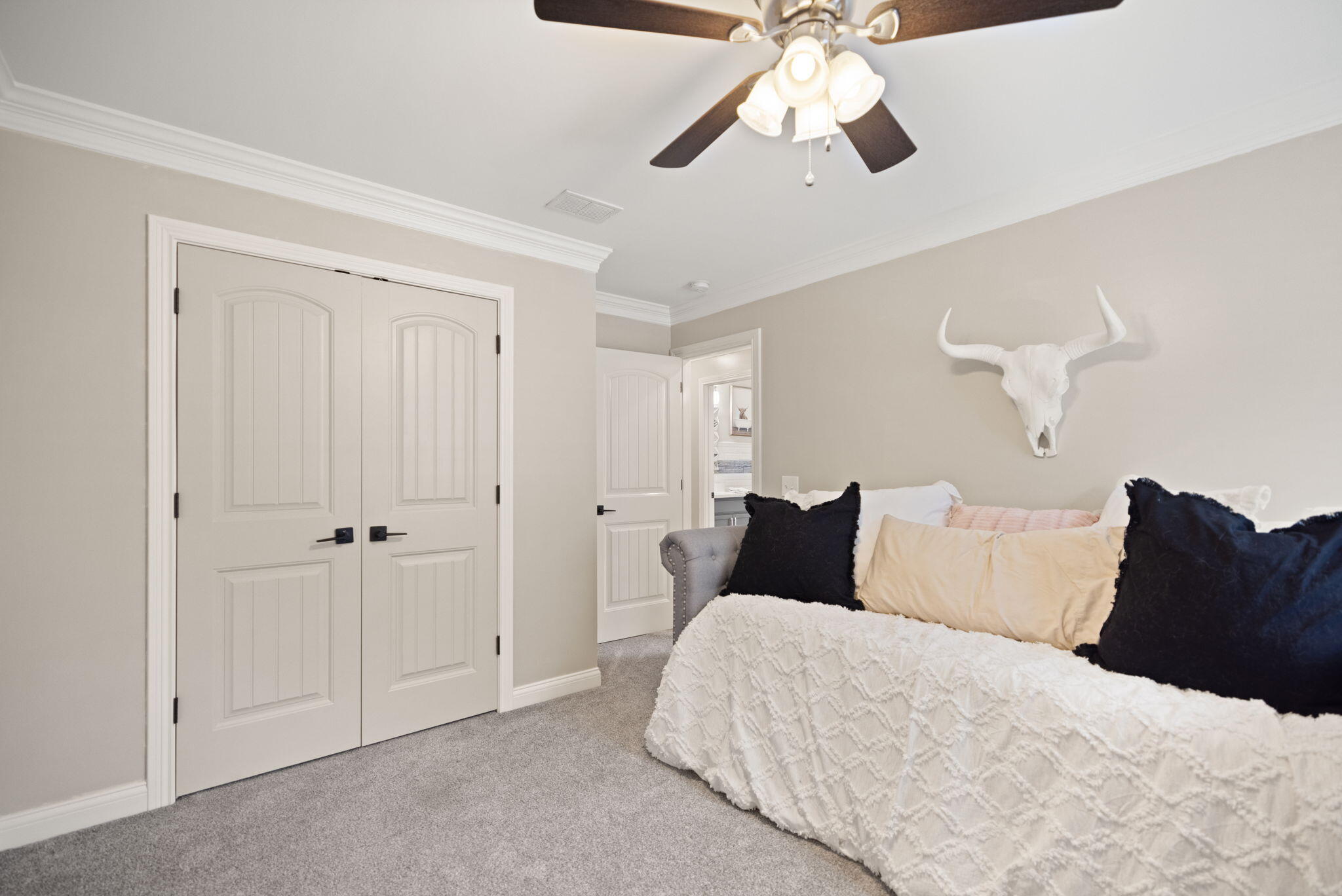 432 Windemere Way Property Photo 14