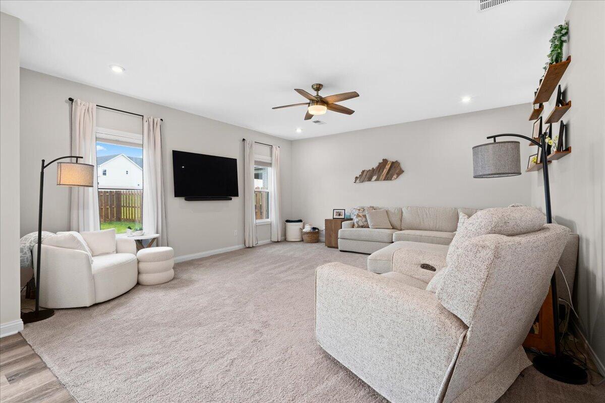 448 Friendly Avenue Property Photo 17