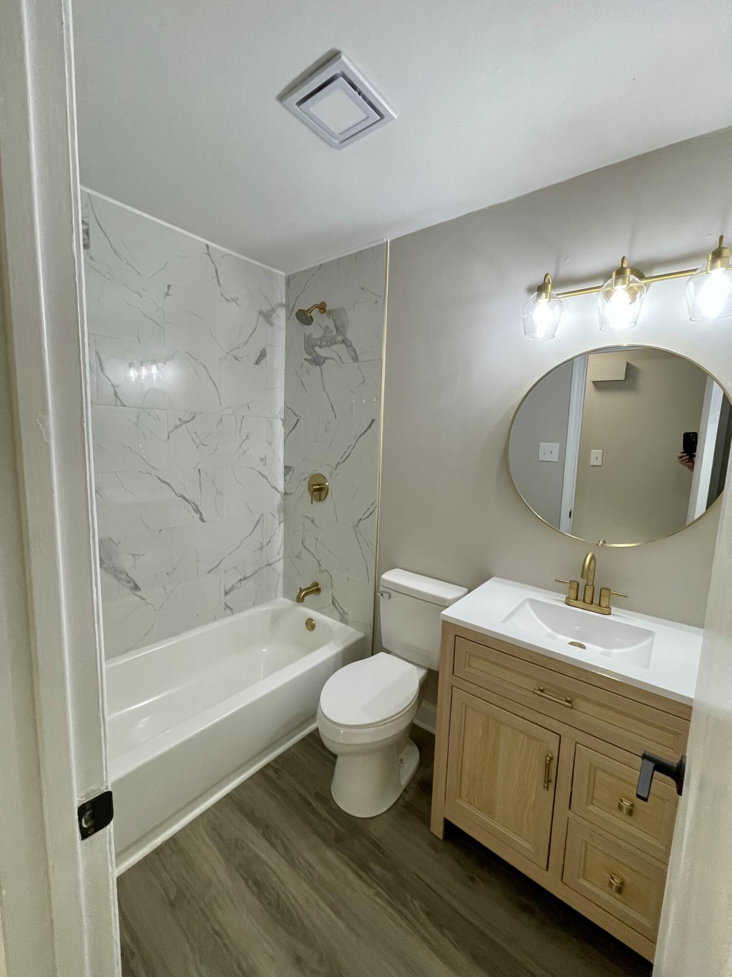 3255 Sutherland Drive Property Photo 11