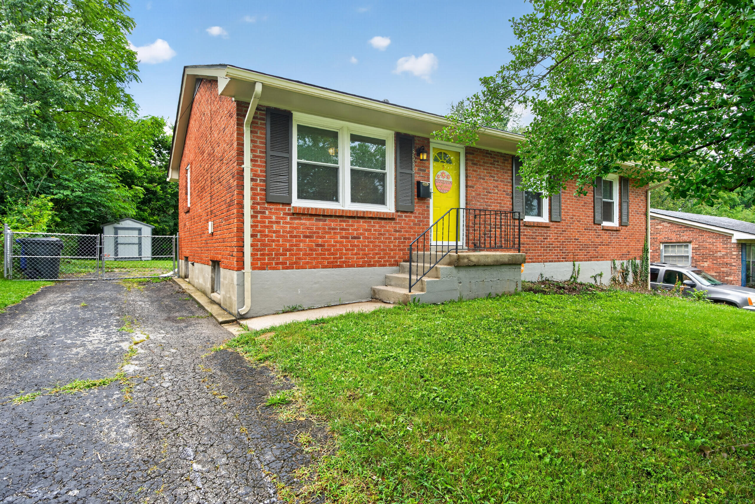 3533 King Arthur Drive Property Photo 3