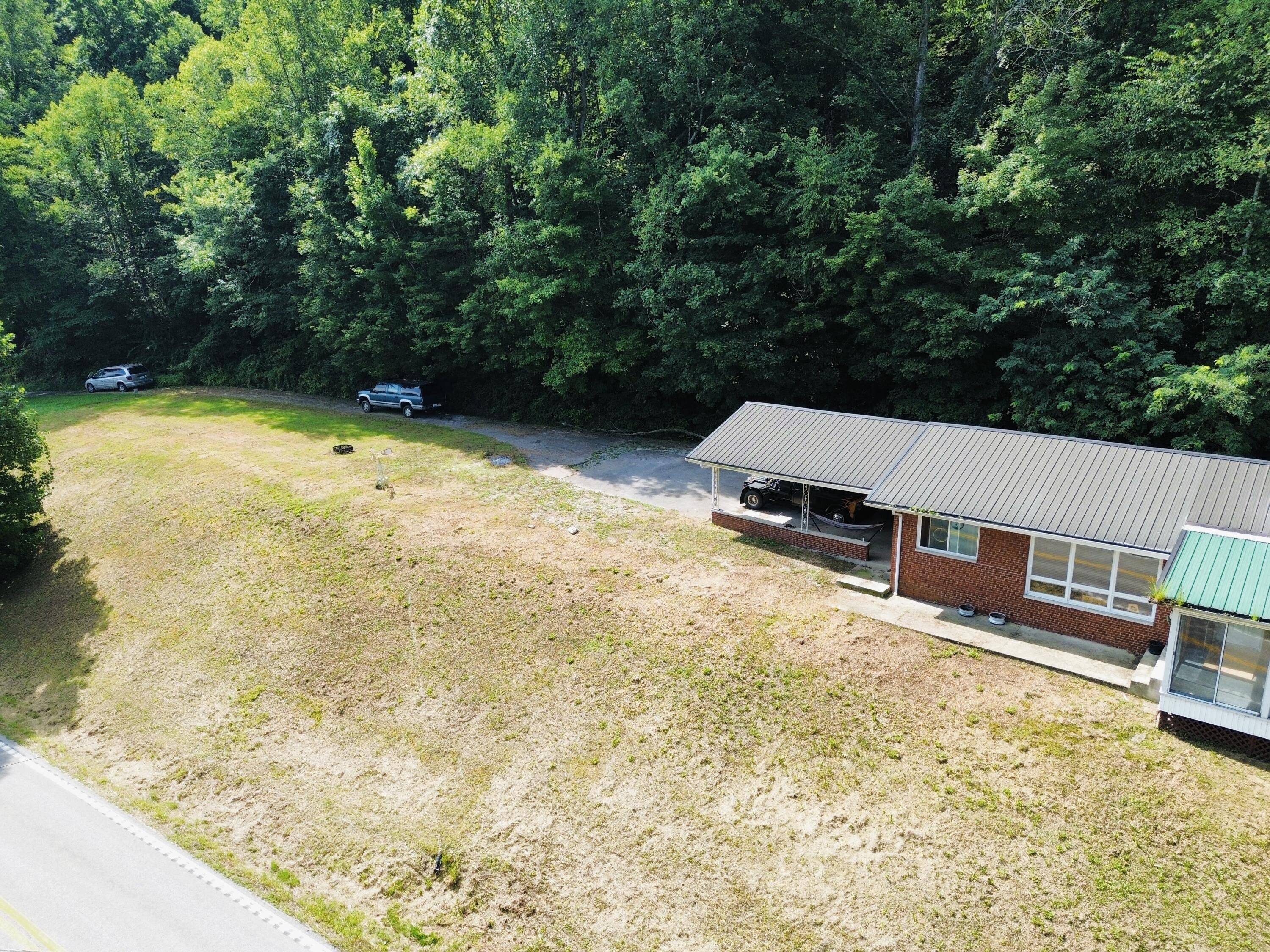 1556 Ky-8 Property Photo 8