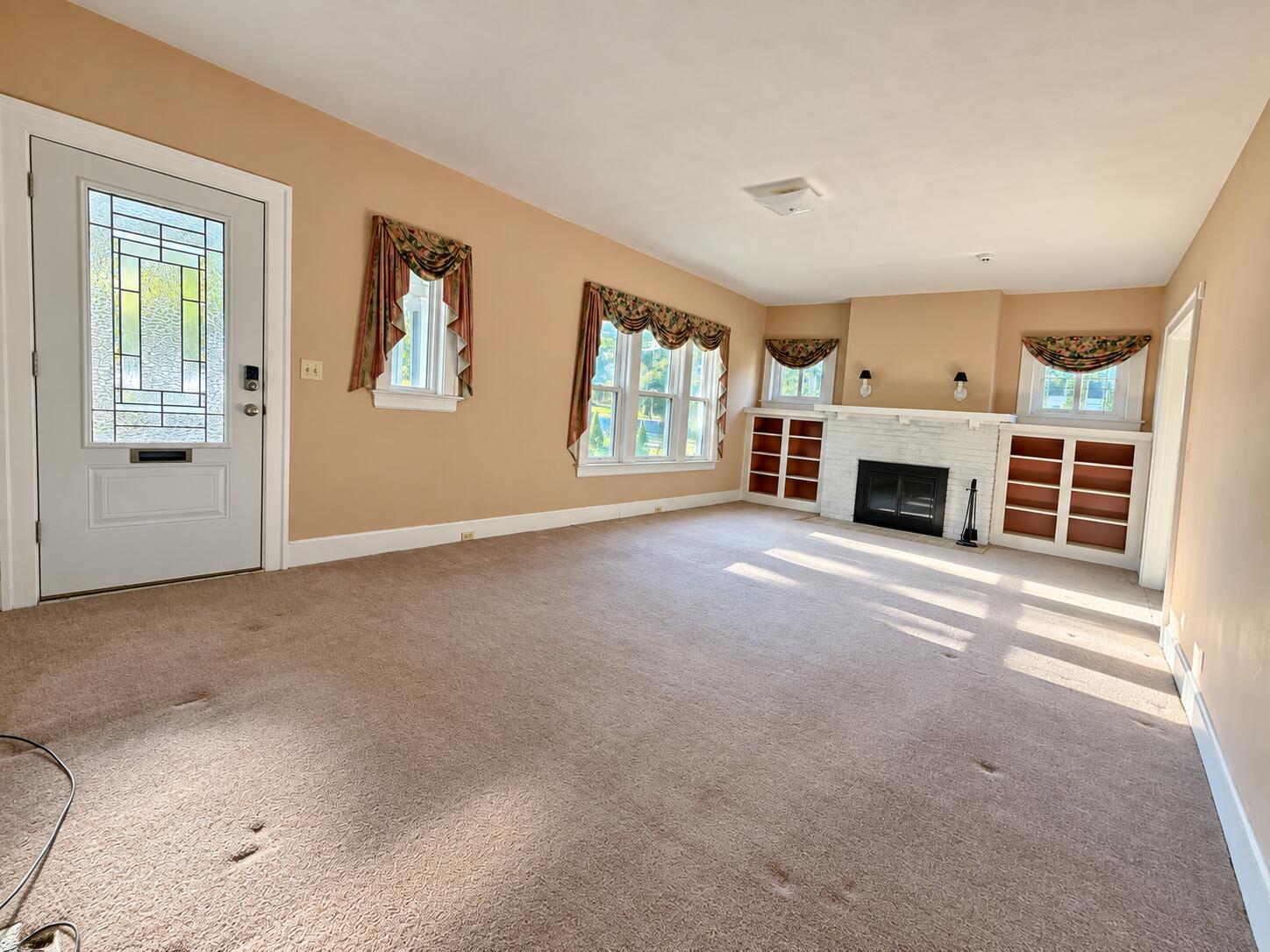 1909 Nicholasville Road Property Photo 3