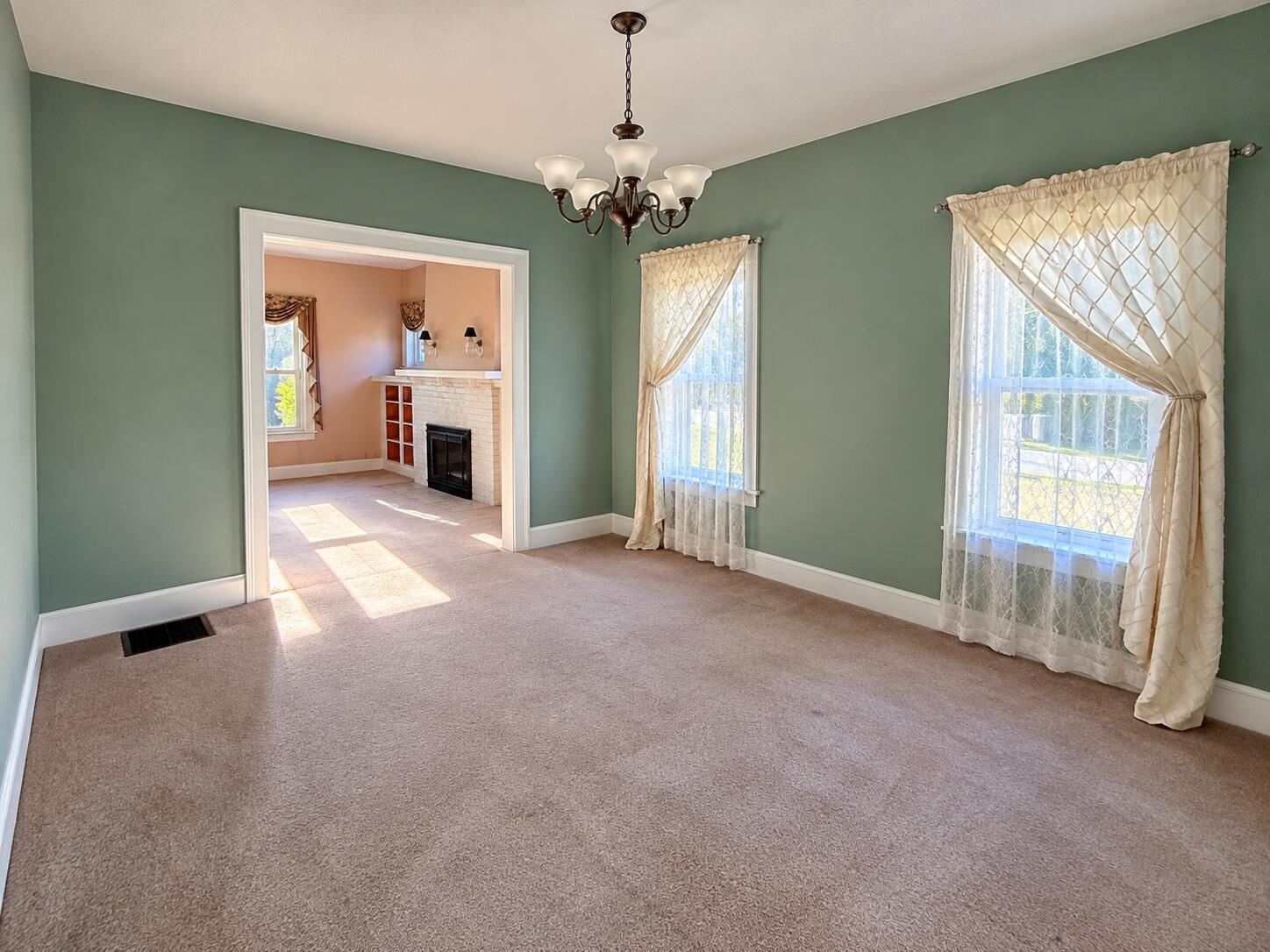 1909 Nicholasville Road Property Photo 6