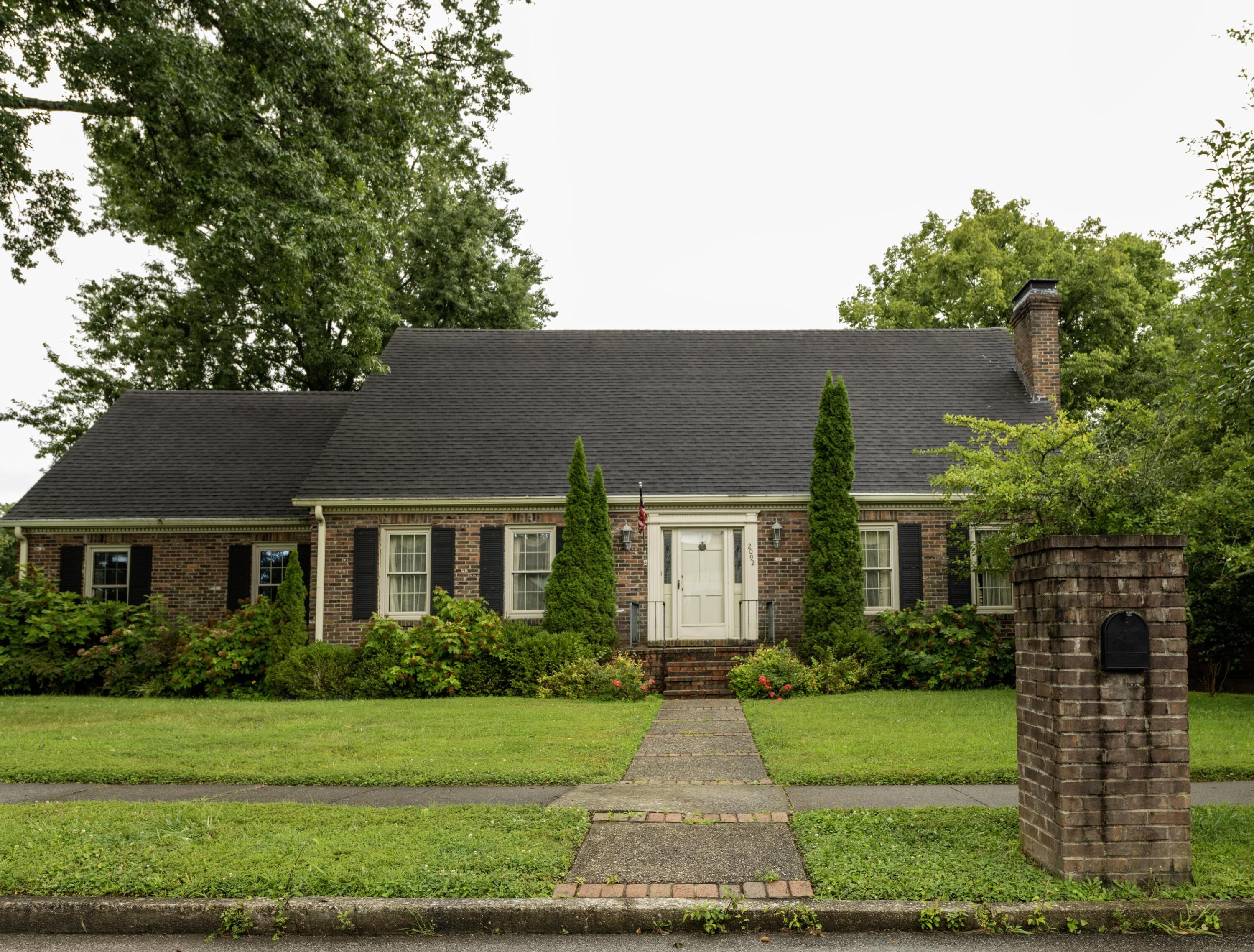 2092 Bridgeport Drive Property Photo 4