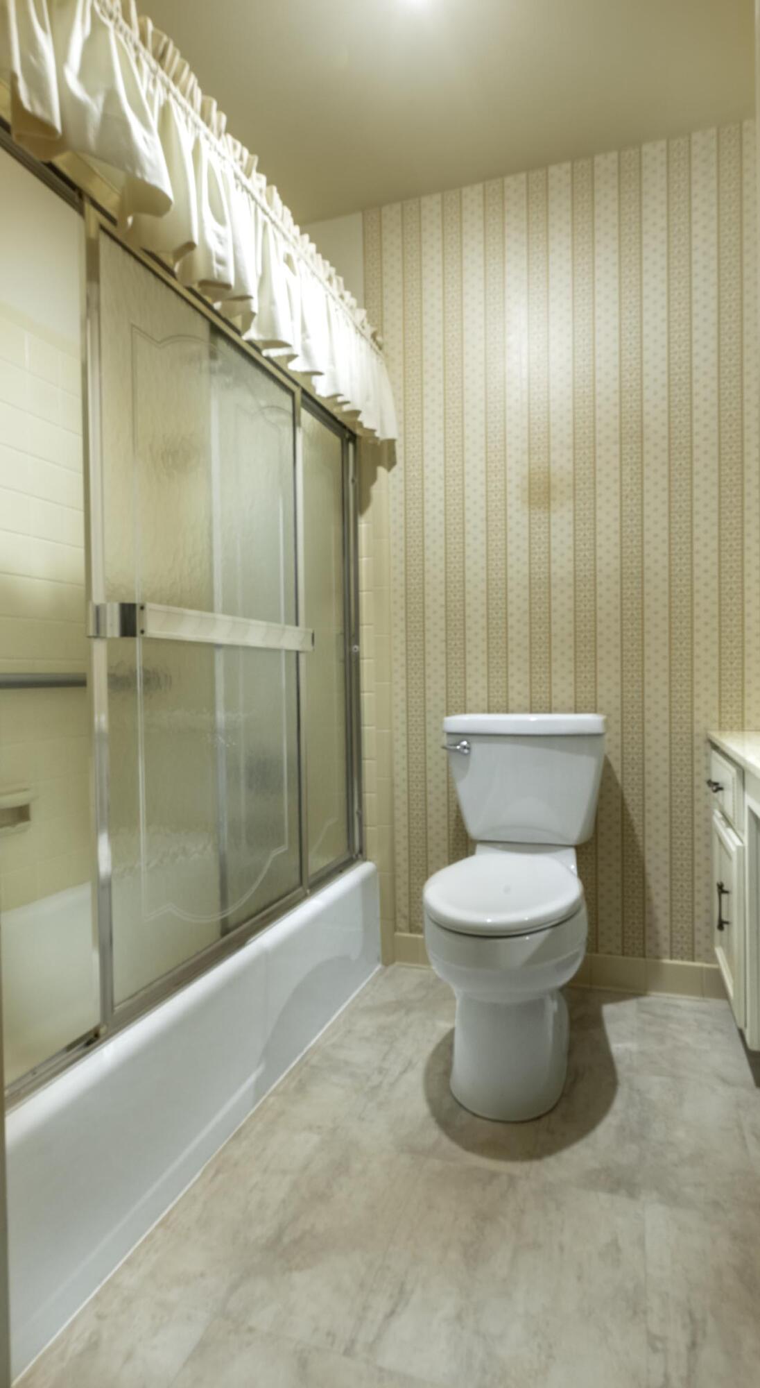 2092 Bridgeport Drive Property Photo 20