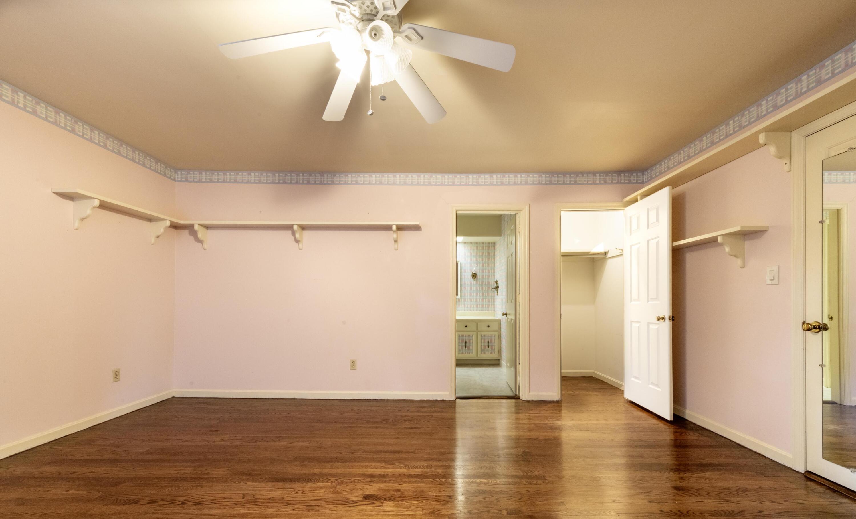 2092 Bridgeport Drive Property Photo 23