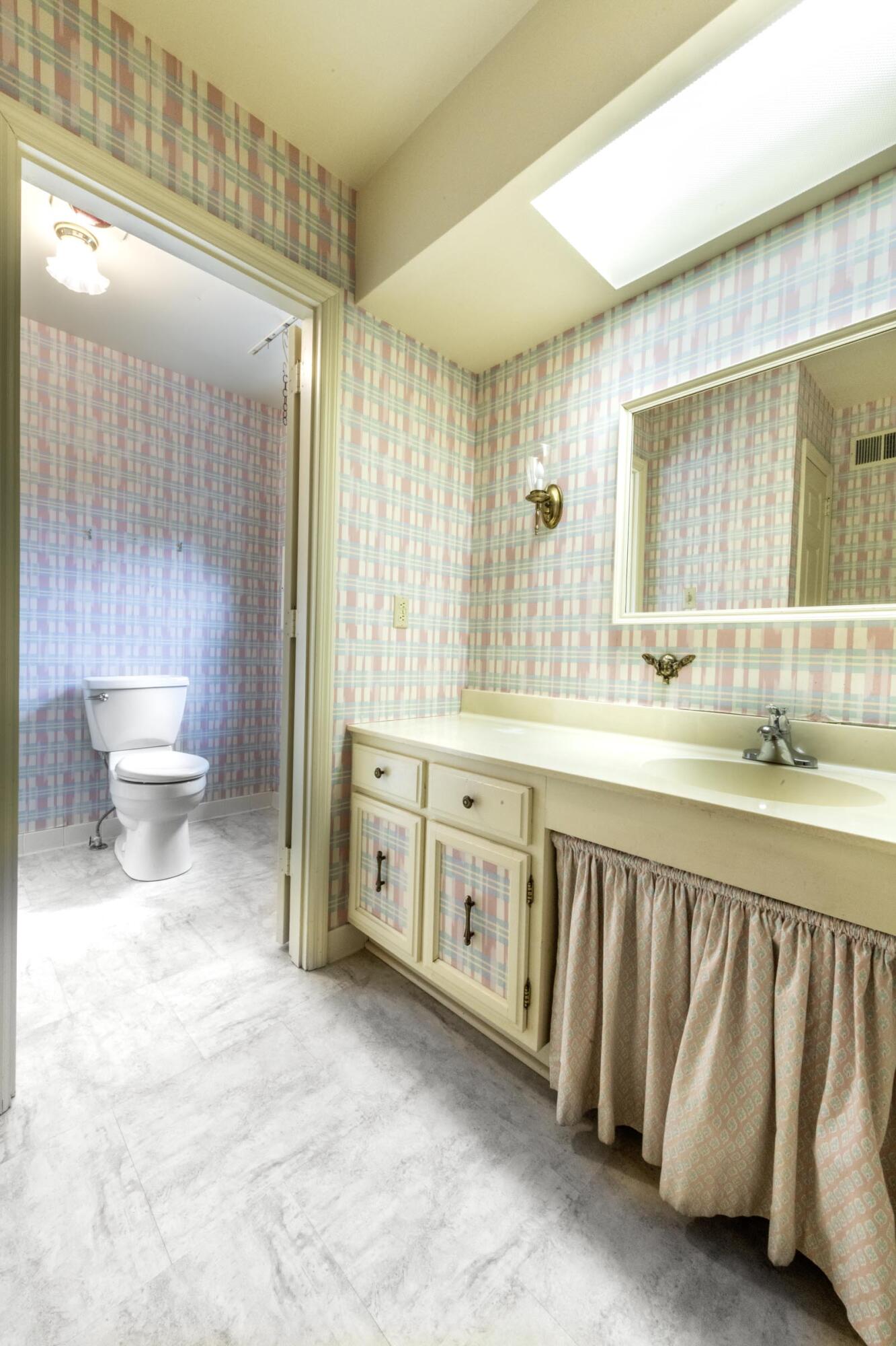 2092 Bridgeport Drive Property Photo 25