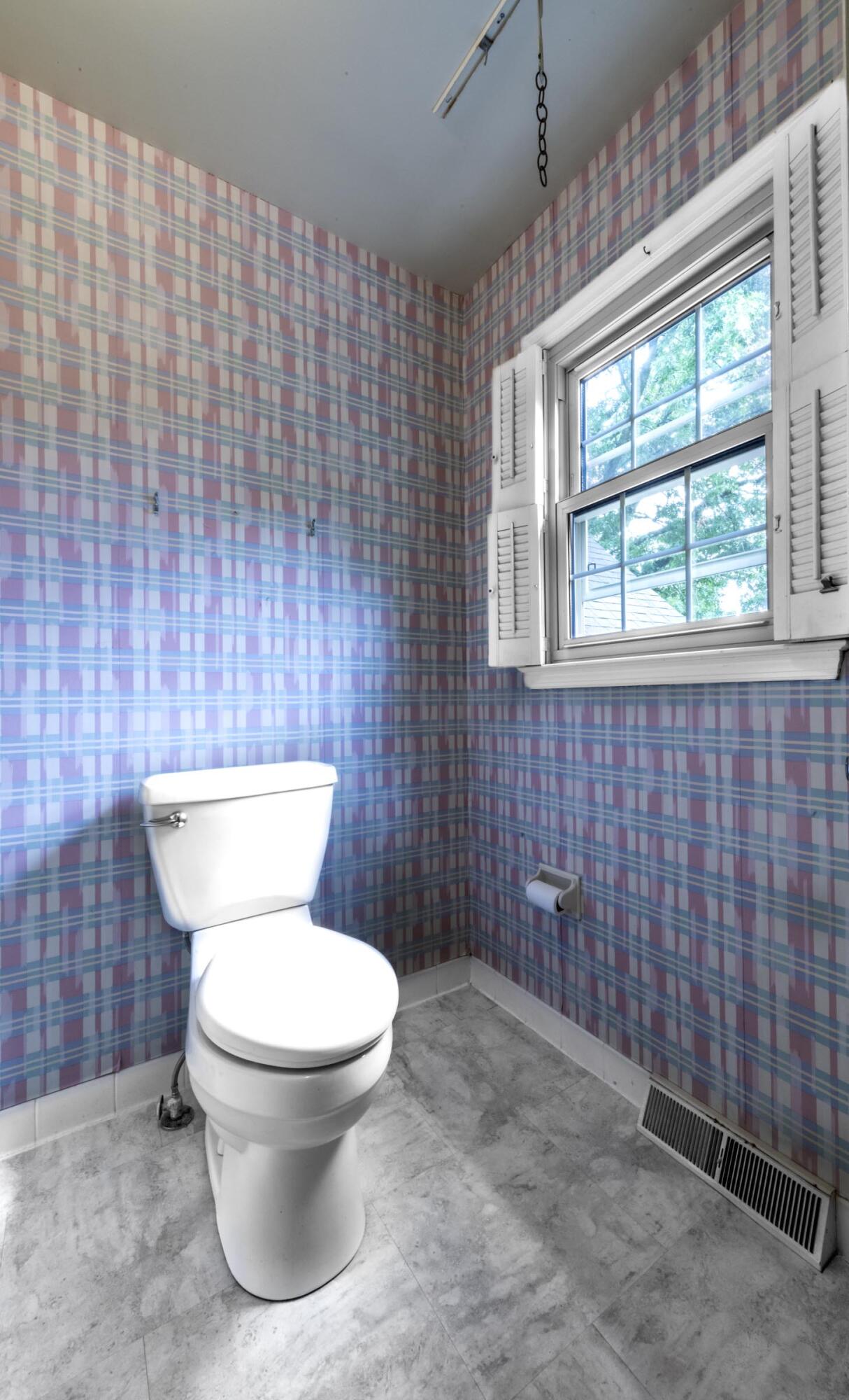 2092 Bridgeport Drive Property Photo 27