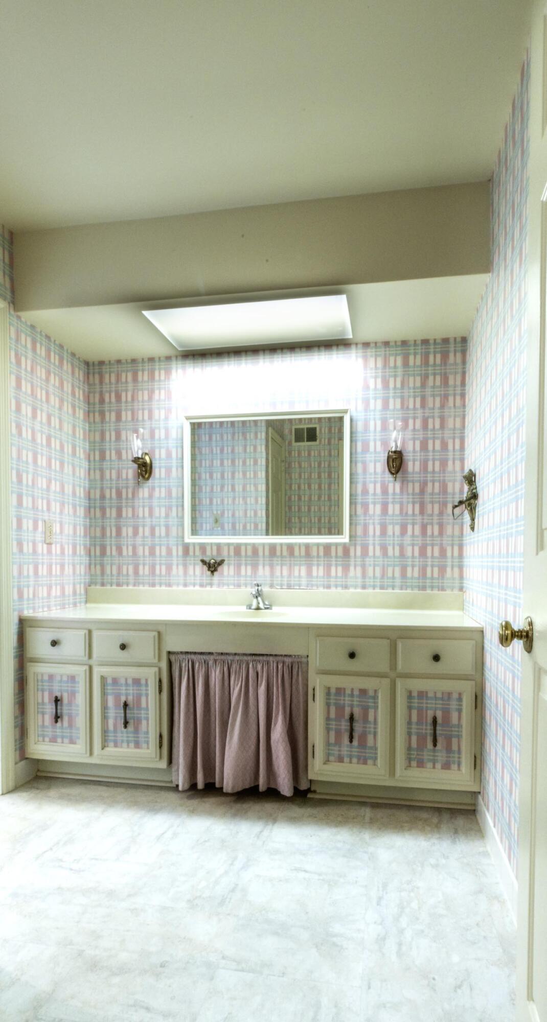 2092 Bridgeport Drive Property Photo 27
