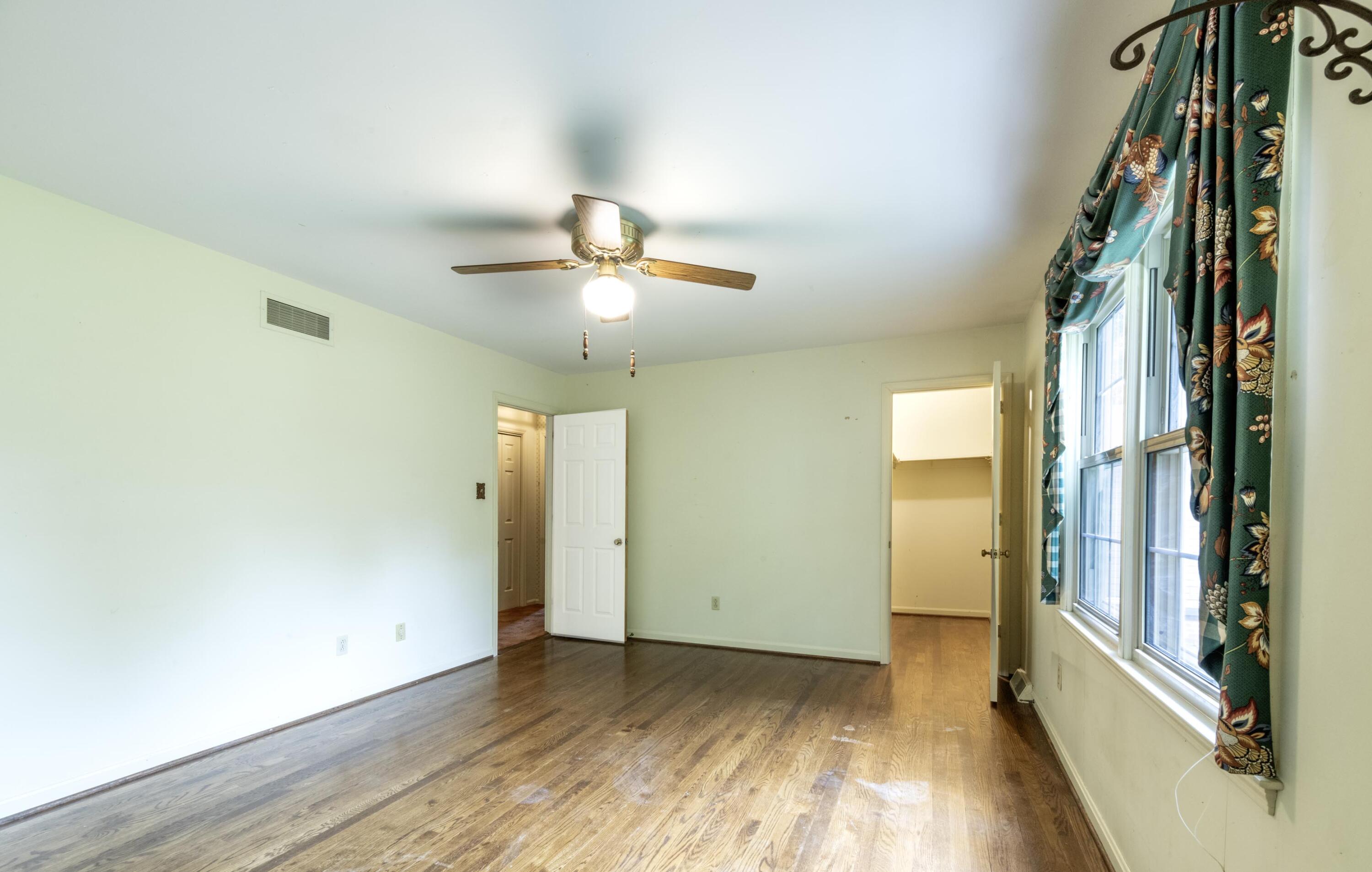 2092 Bridgeport Drive Property Photo 29