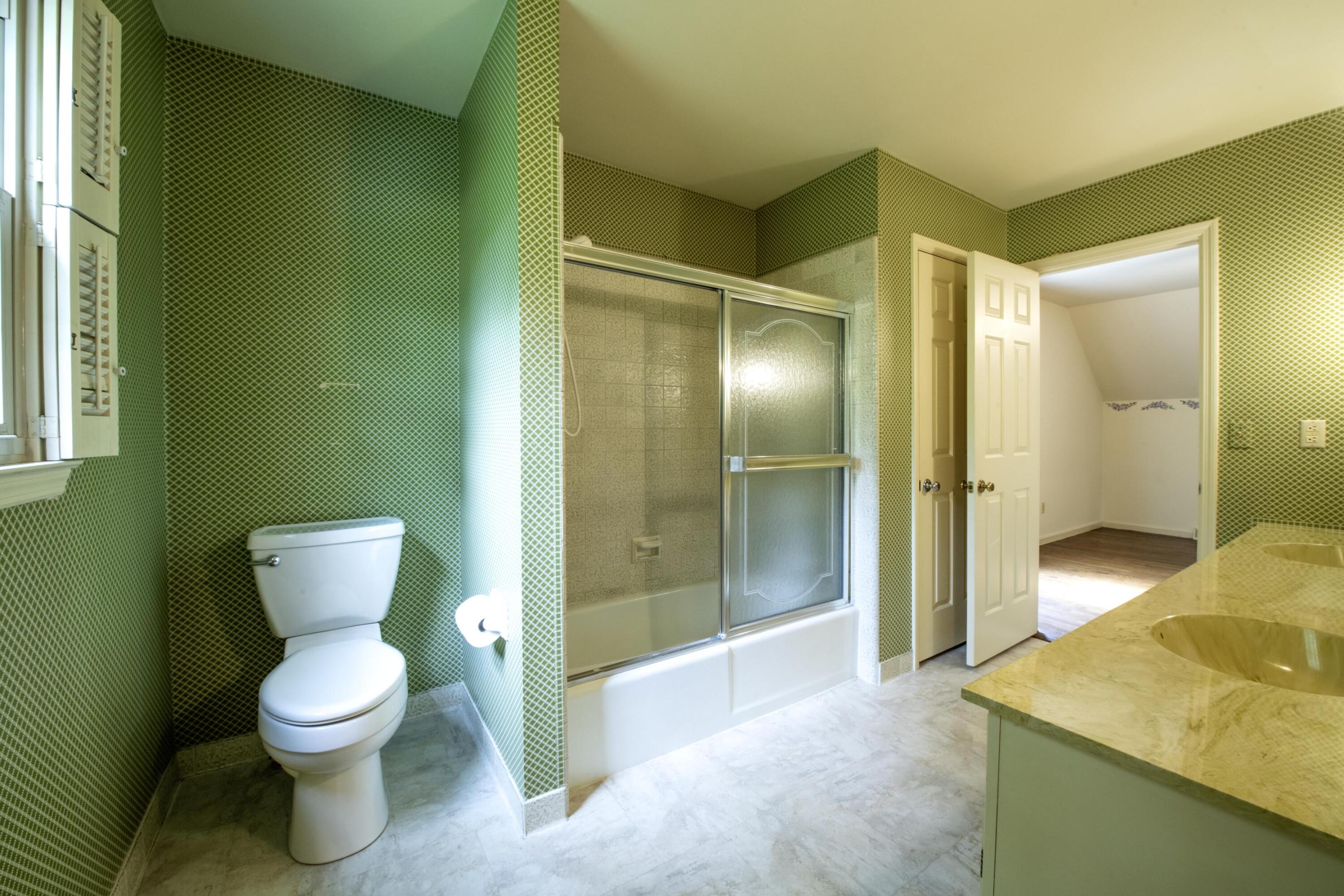 2092 Bridgeport Drive Property Photo 33