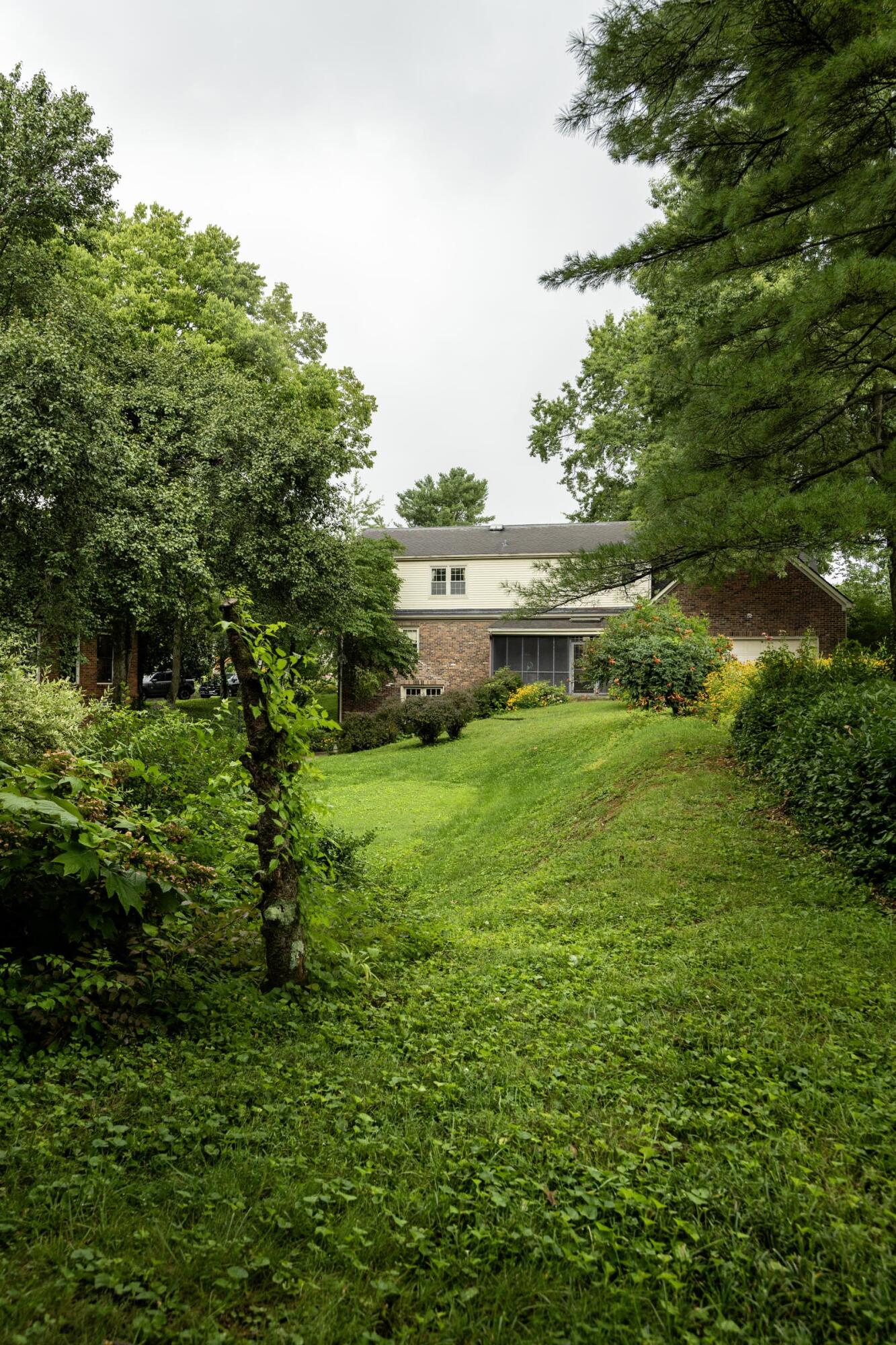 2092 Bridgeport Drive Property Photo 50