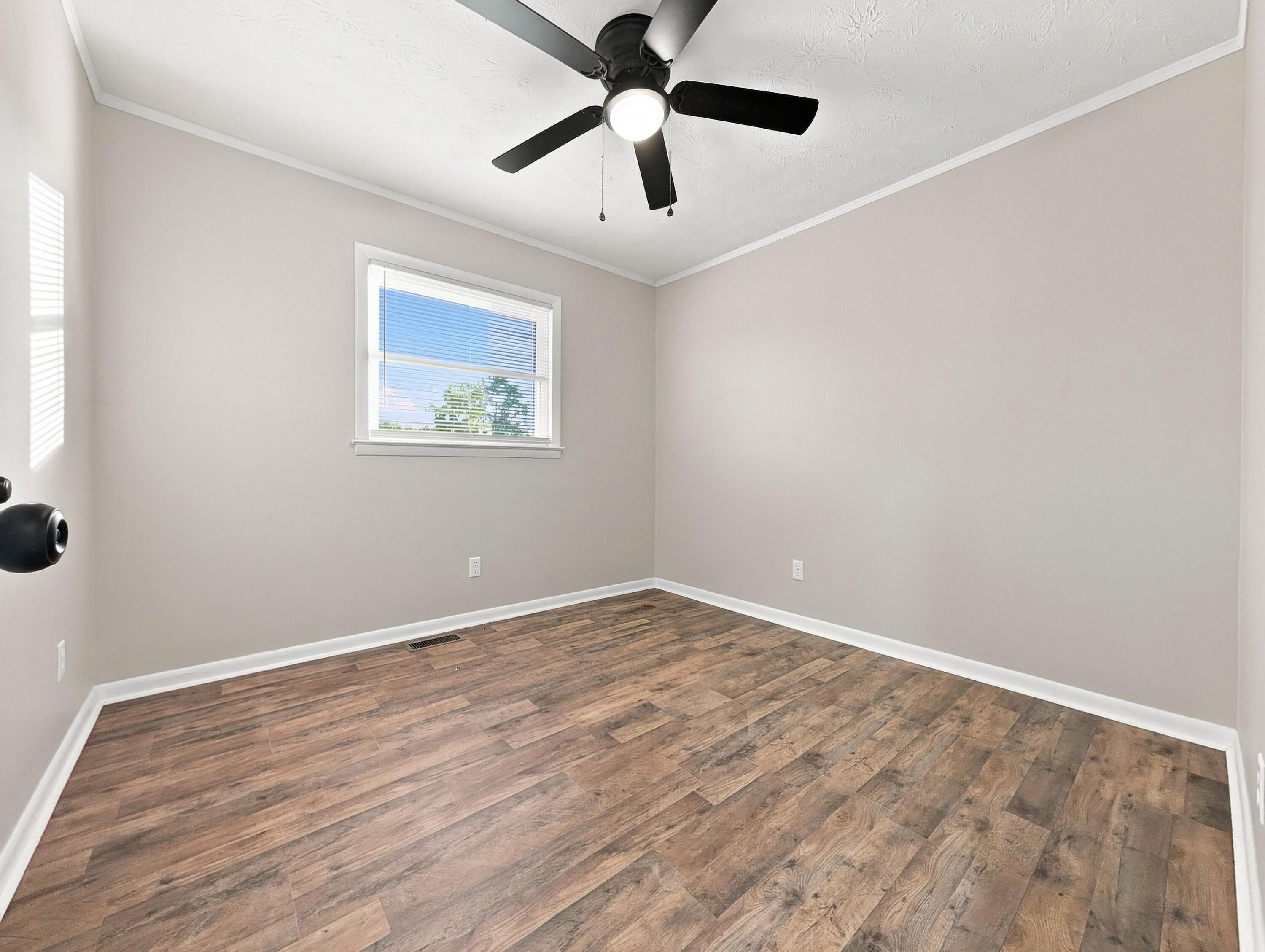 497 Asbury Lane Property Photo 17