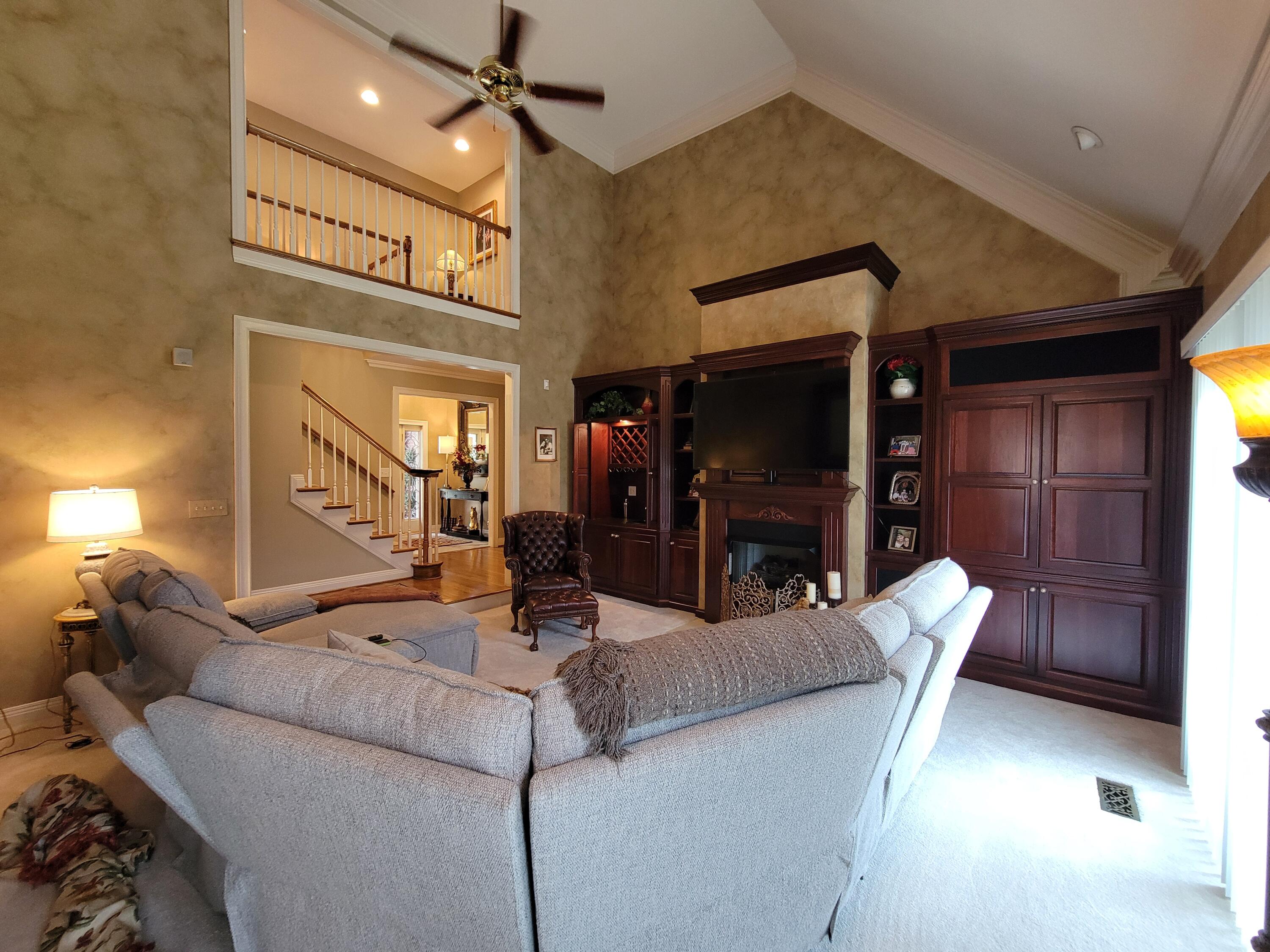 3128 Althorp Way Property Photo 10