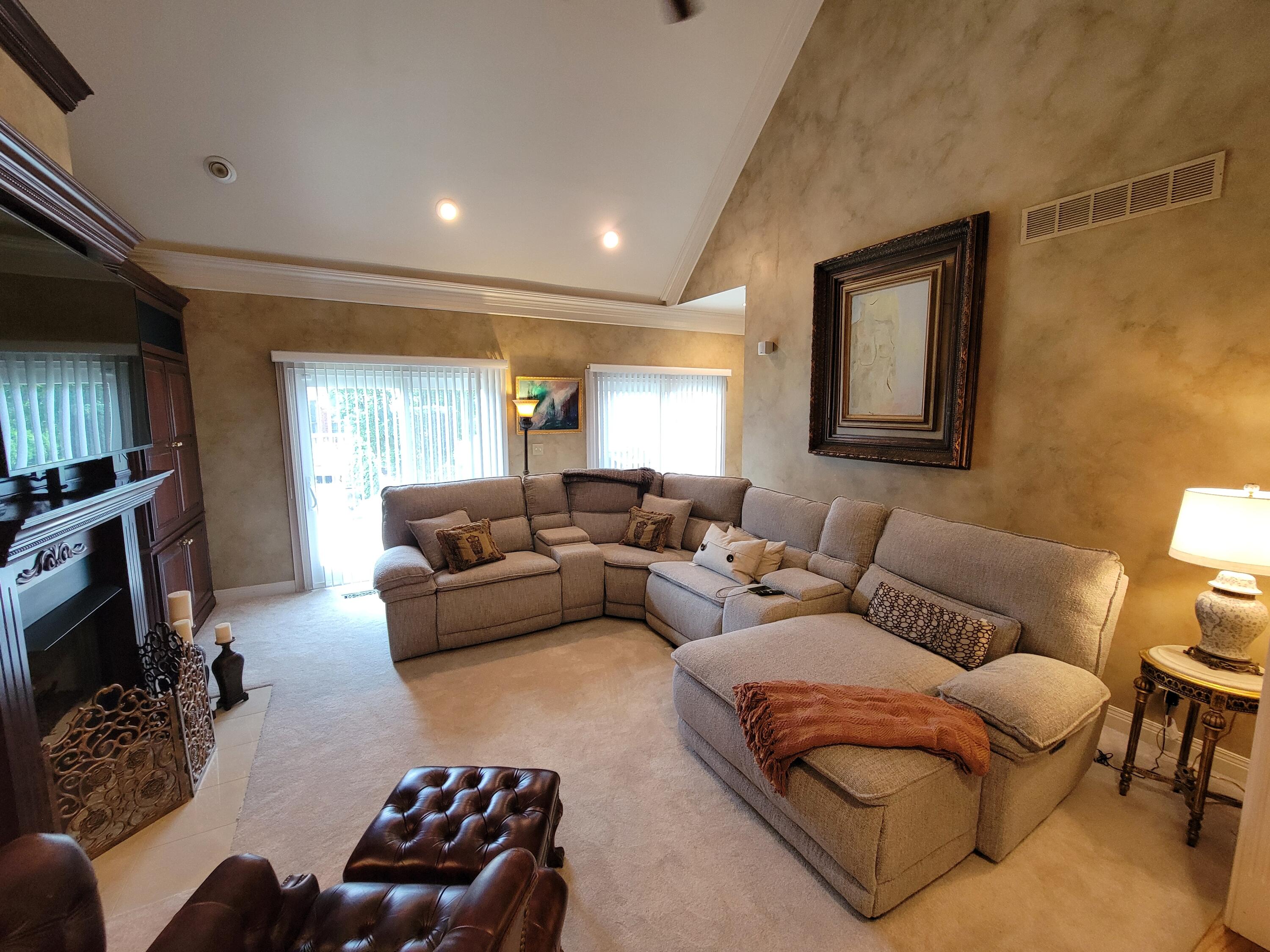 3128 Althorp Way Property Photo 11