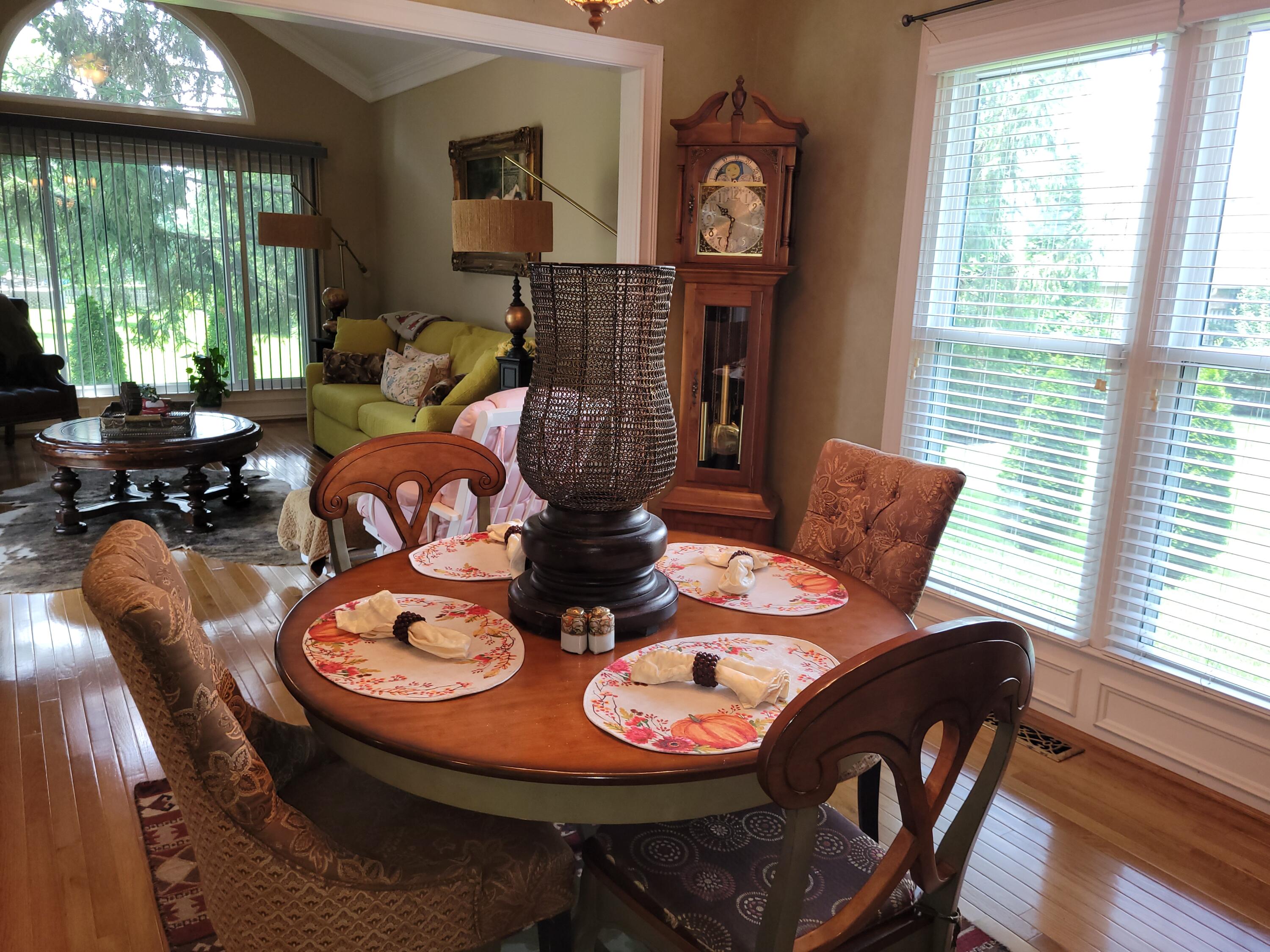 3128 Althorp Way Property Photo 23