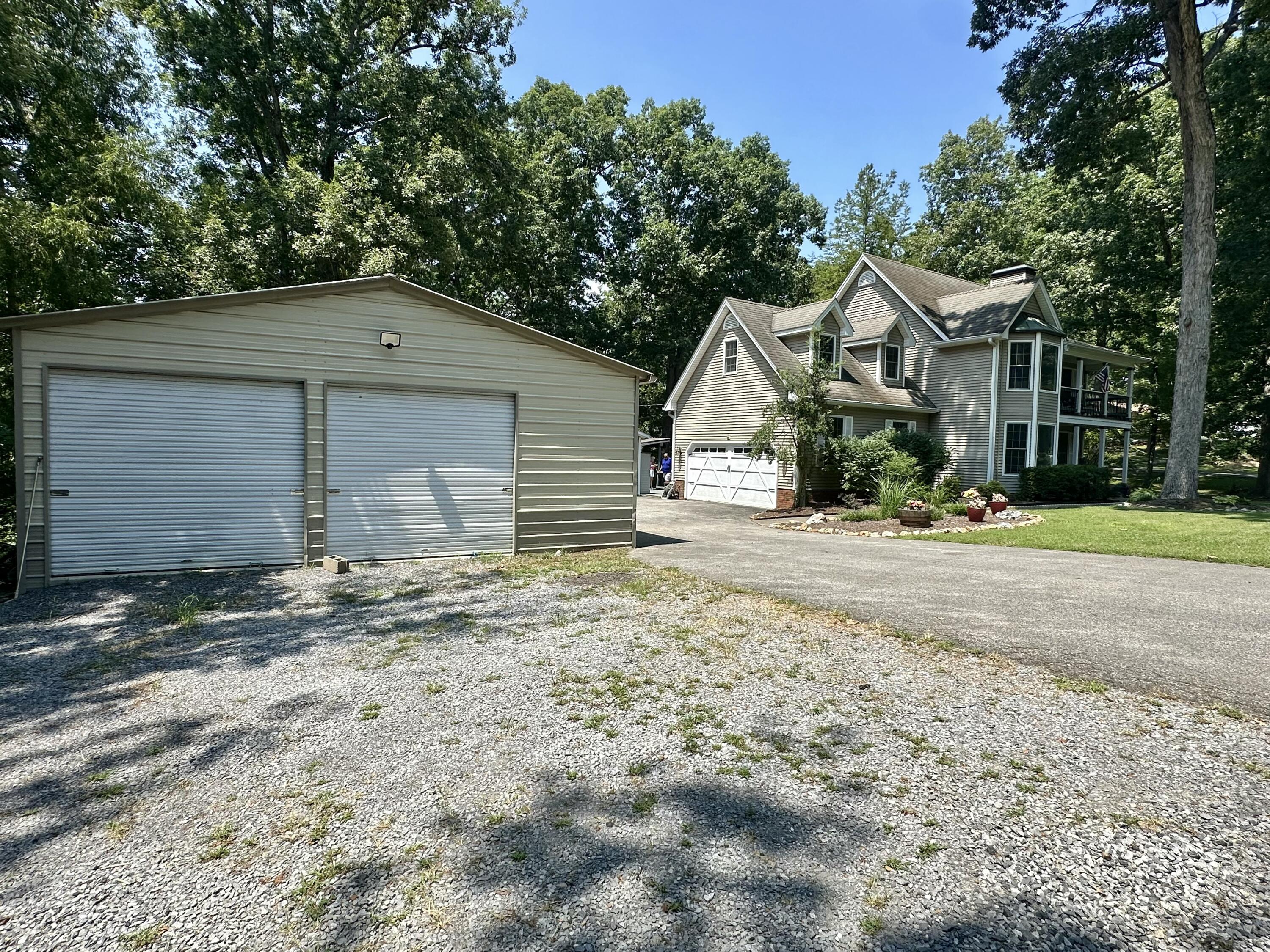 142 Adrian Lane Property Photo 66