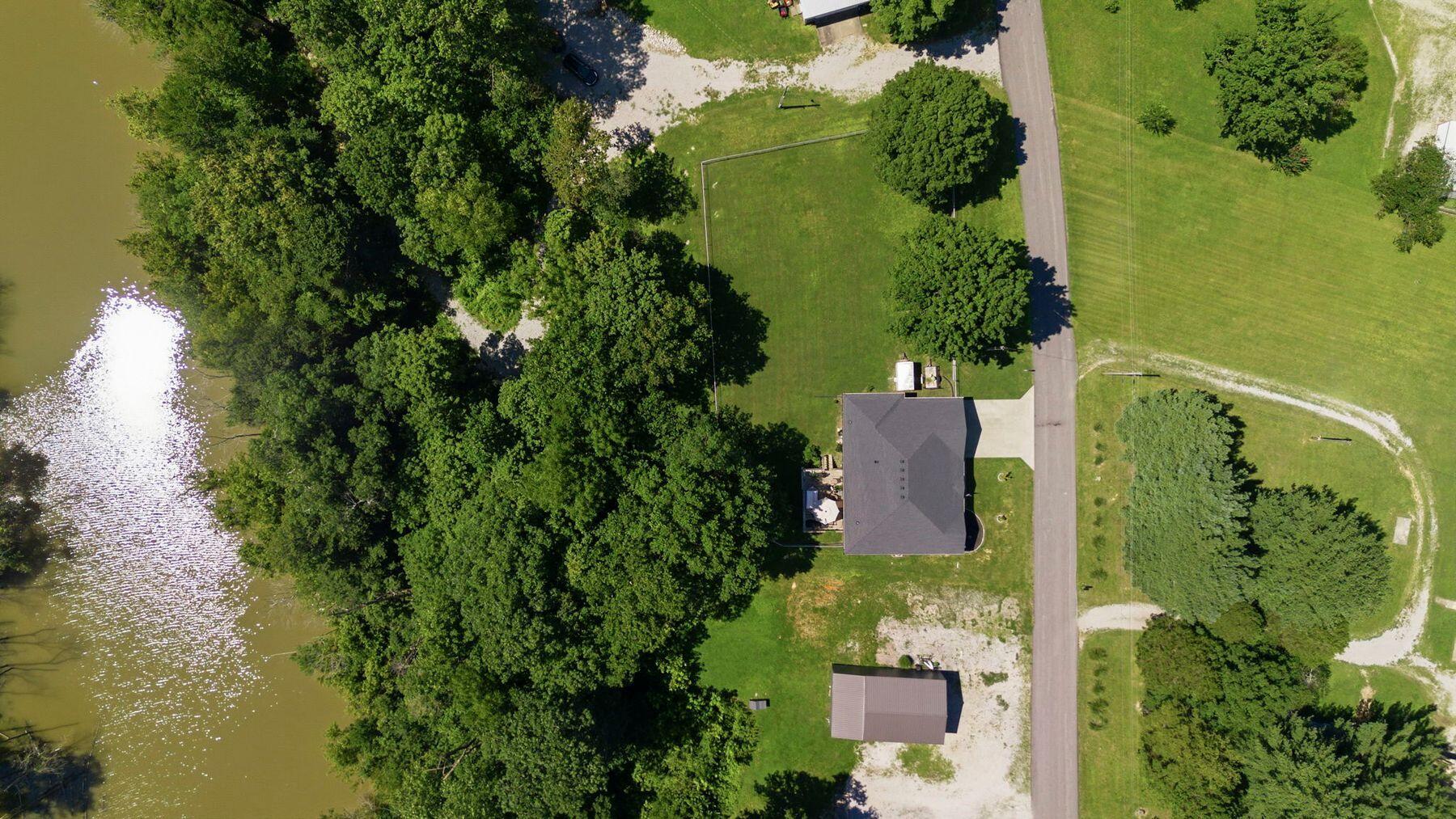 3013 Centerview Rough River Lane Property Photo 3