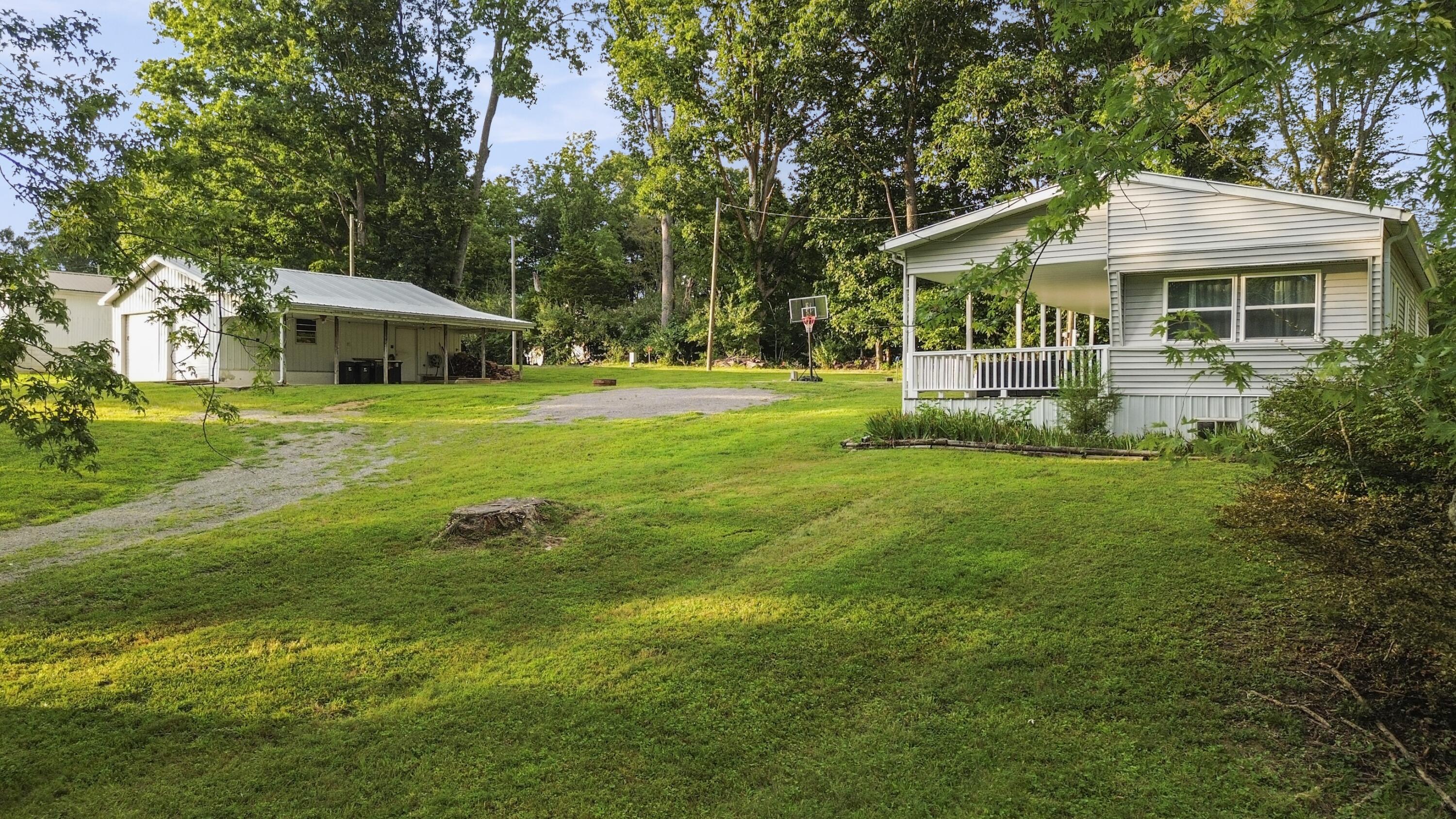 1842 Highway 1383 Property Photo 26