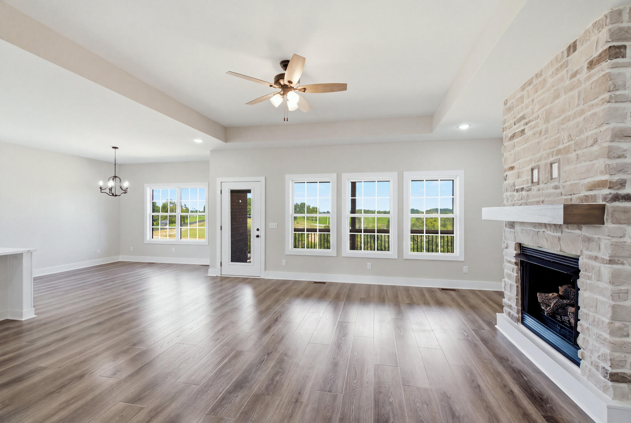 107 Dawn Court Property Photo 4