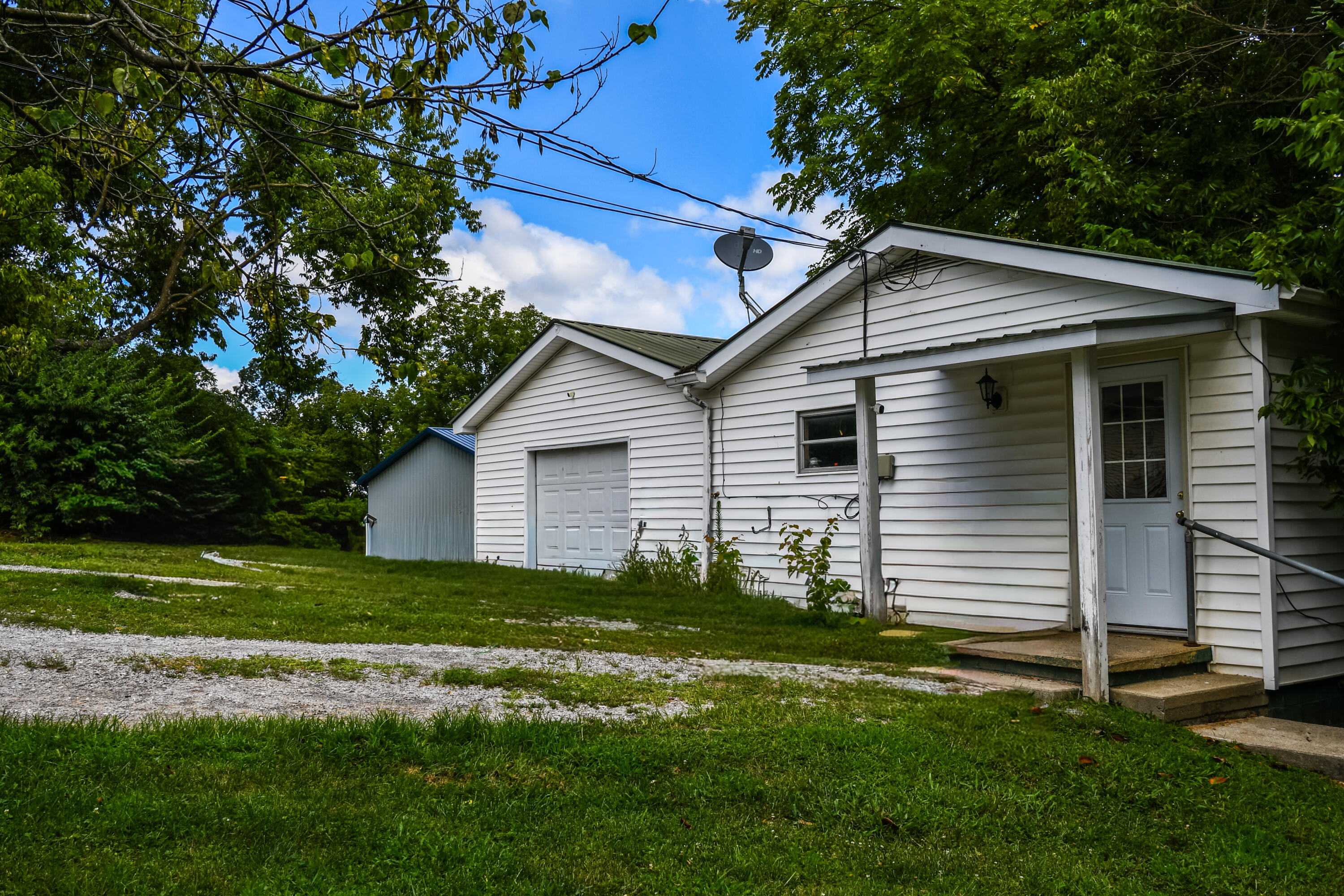 220 S Main Cross Street Property Photo 45