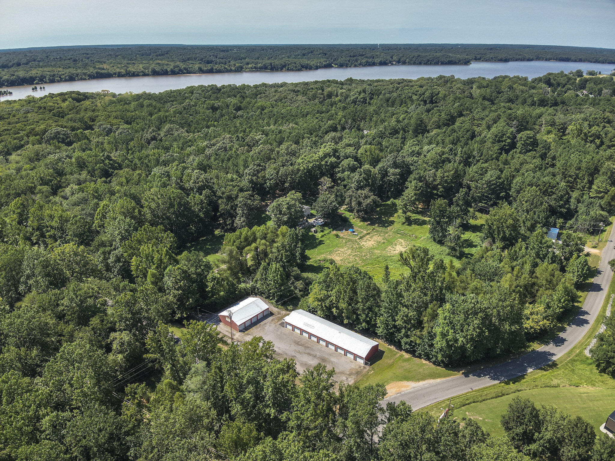 4719 Aurora Highway Property Photo 3