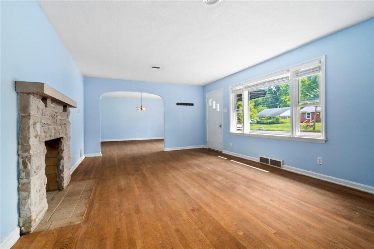 2333 Southview Drive Property Photo 9